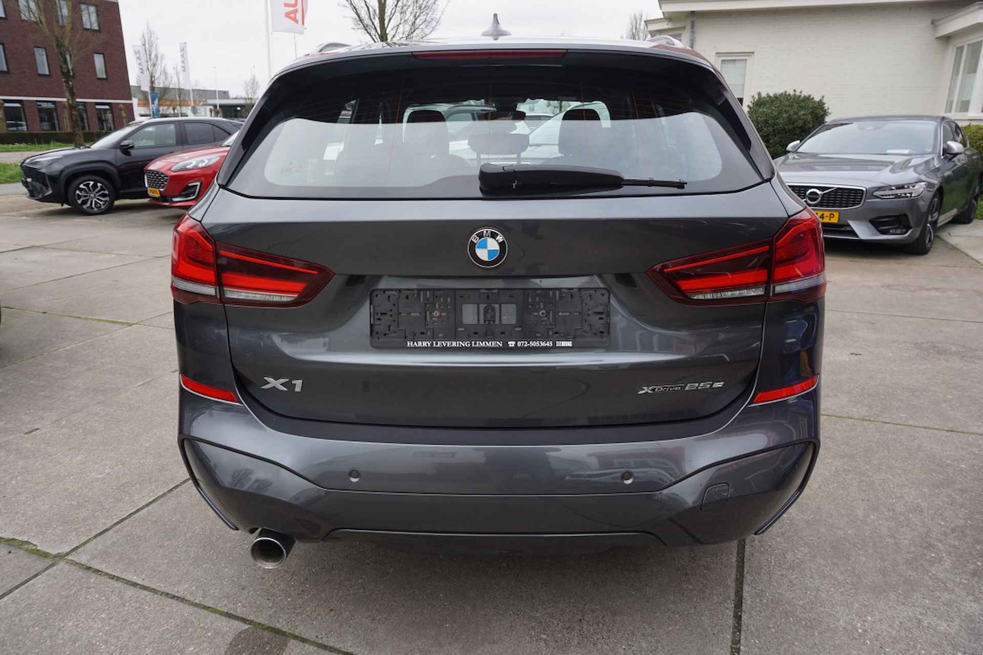 BMW X1 xDrive25e PHEV 220pk Automaat Executive M-Sport Navigatie - 4/24