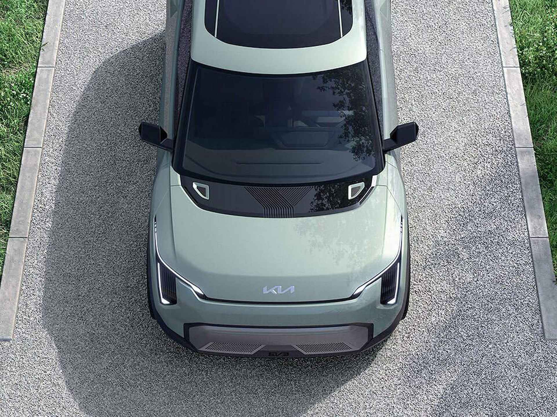 Kia EV3 Plus 81.4 kWh | Nu met €2.950,- Kia Subsidie! | Private Lease vanaf €429,- p.m. | Kia Financial lease met 2,99% Rente | 600Km WLTP | Stoel en stuur verwarming | Schuif/Kantel dak | Adaptieve cruisecontrol | Lederen bekleding | achteruitrij camera | Parkeersensoren V+A | dodehoekassistentie| Bel KIA Leiderdorp: 071 760 06 00 - 15/20