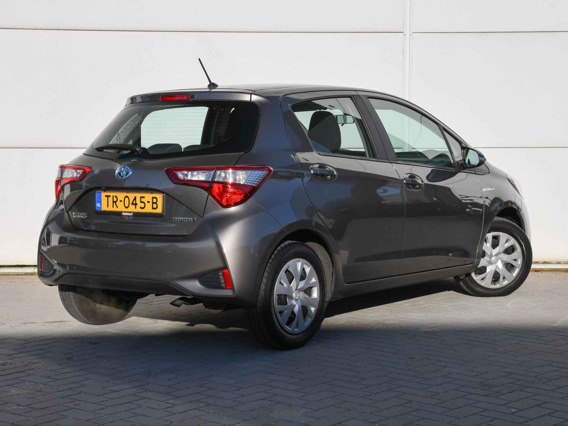 Toyota Yaris Active 1.5 Hybrid 100pk Automaat 100% TOYOTA ONDERHOUDEN | CRUISE.C | CAMERA | BLUETOOTH | CLIMA - 4/29