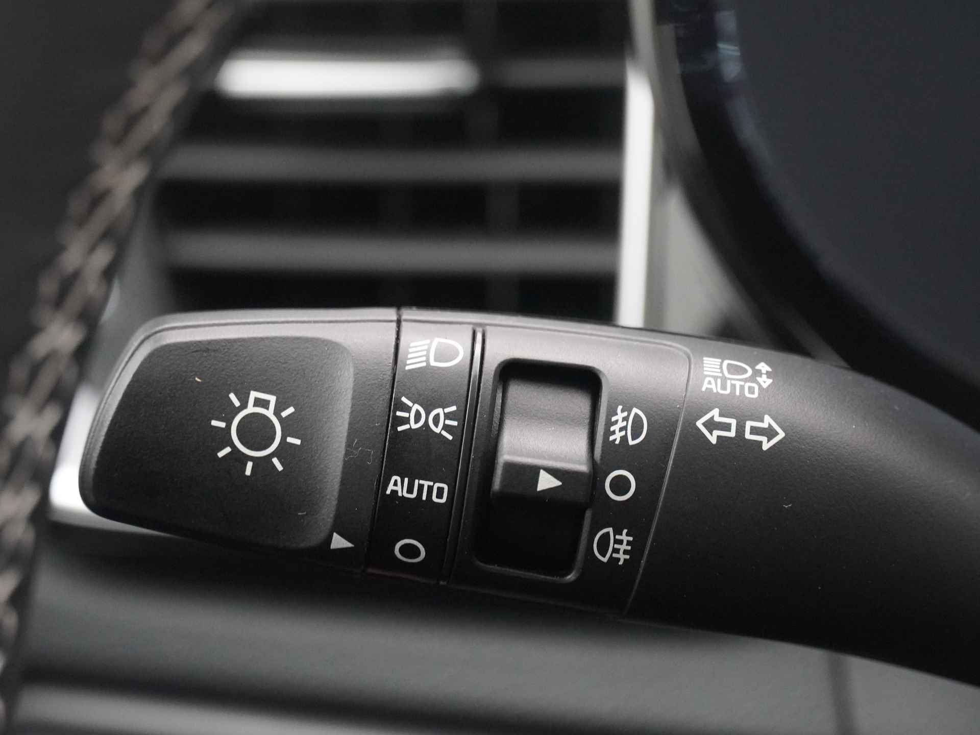 Kia ProCeed 1.5 T-GDi GT-Line Automaat - Demo - LED Koplampen - Navigatie - Adaptief Cruise Control - Dodehoek Sensor - Fabrieksgarantie Tot 2029 - Demo - 24/50
