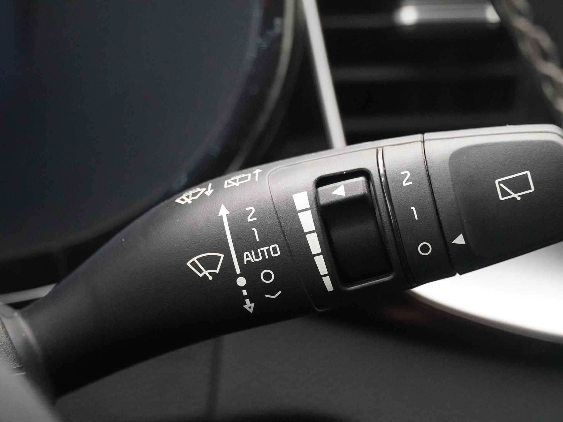 Kia ProCeed 1.5 T-GDi GT-Line Automaat - Demo - LED Koplampen - Navigatie - Adaptief Cruise Control - Dodehoek Sensor - Fabrieksgarantie Tot 2029 - Demo - 25/50