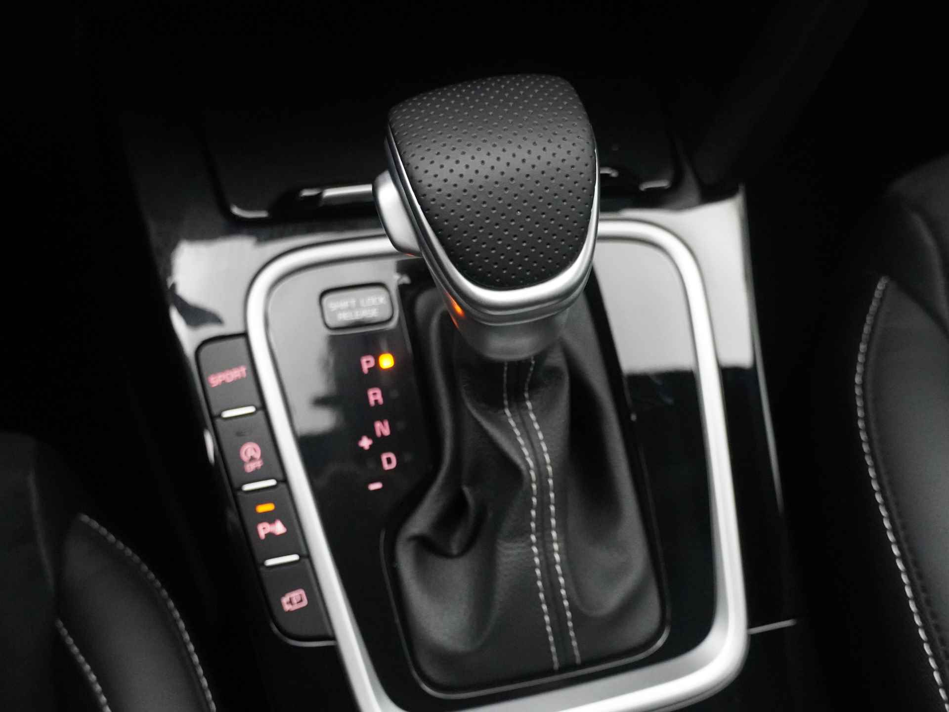 Kia ProCeed 1.5 T-GDi GT-Line Automaat - Demo - LED Koplampen - Navigatie - Adaptief Cruise Control - Dodehoek Sensor - Fabrieksgarantie Tot 2029 - Demo - 31/50
