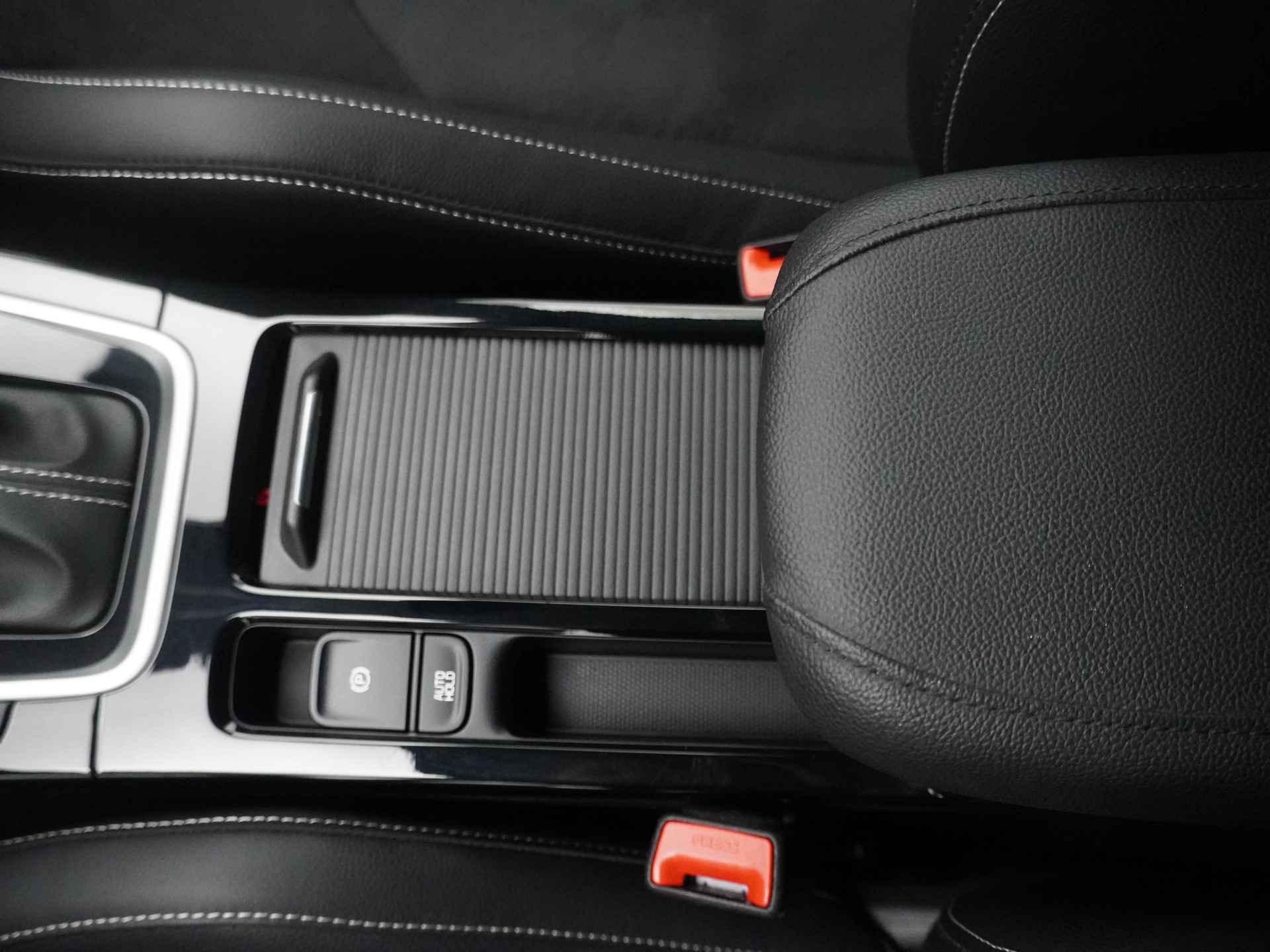 Kia ProCeed 1.5 T-GDi GT-Line Automaat - Demo - LED Koplampen - Navigatie - Adaptief Cruise Control - Dodehoek Sensor - Fabrieksgarantie Tot 2029 - Demo - 32/50