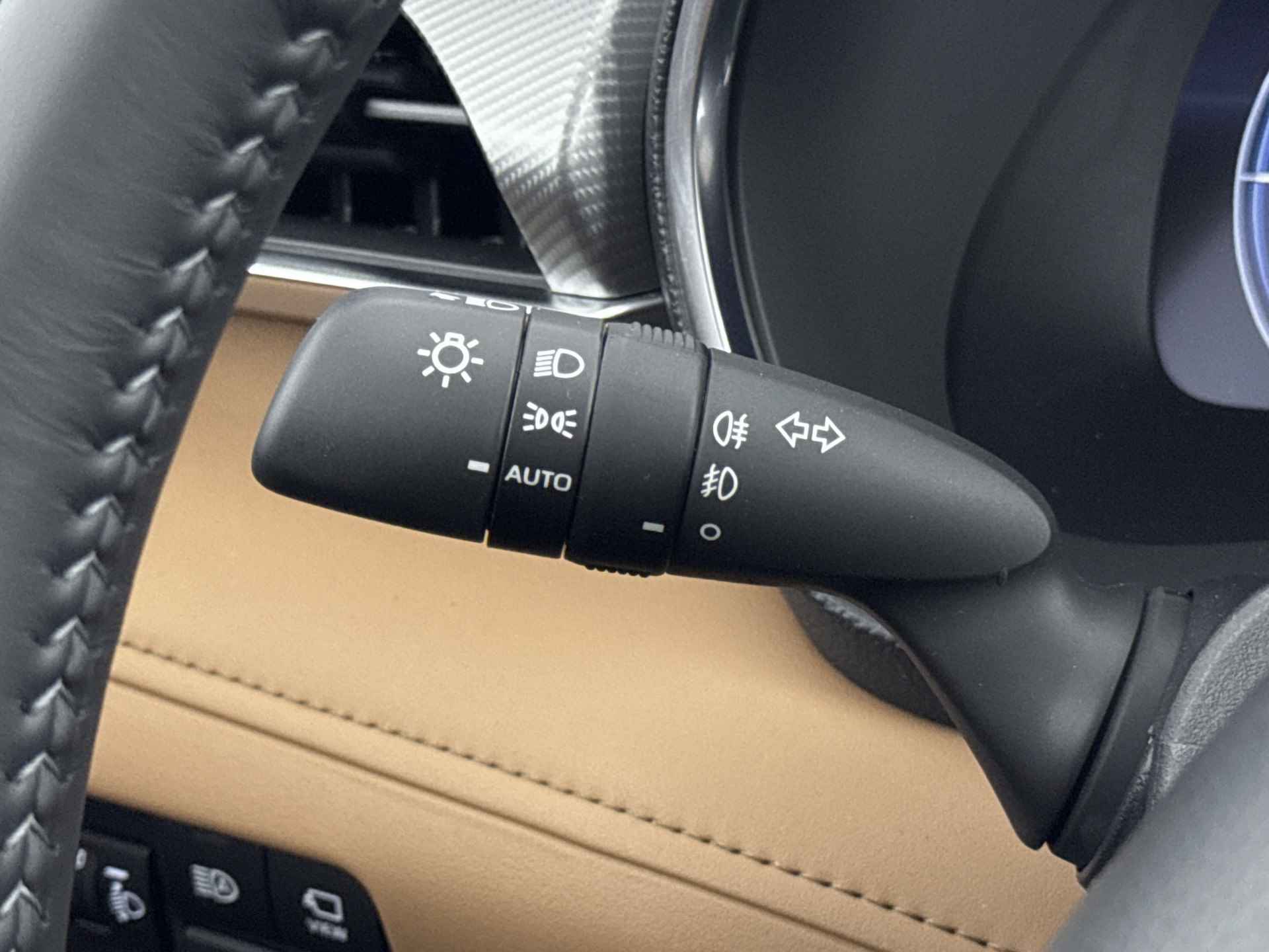 Toyota highlander 2.5 AWD Hybrid Premium | Panoramische schuif/kanteldak | JBL Audio | Stoelventilatie | - 19/38