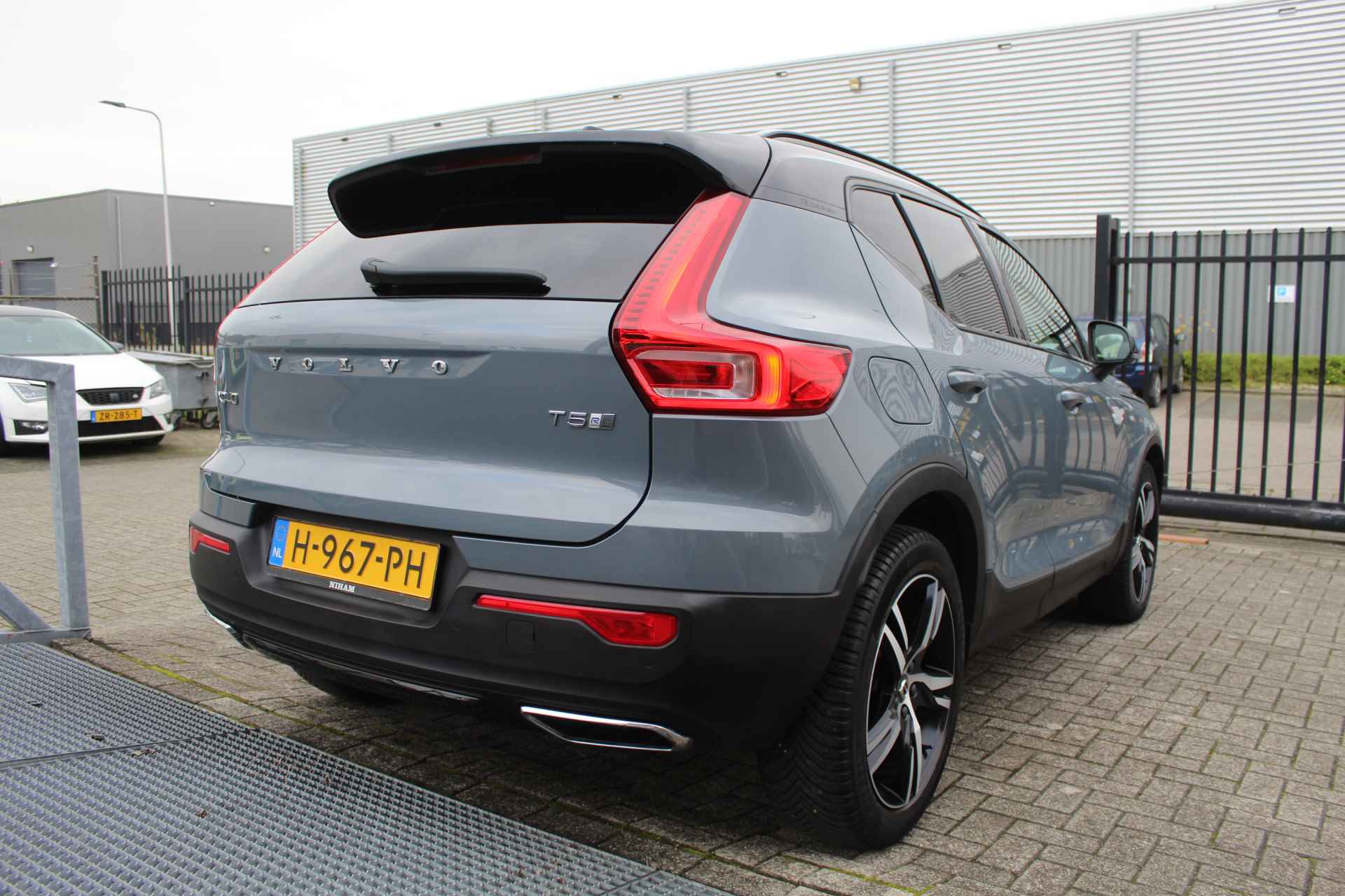 Volvo XC40 1.5 T5 Twin Engine R-Design Automaat Orig.NL auto/Dealer onderhouden/Panoramadak/Apple&Android Carplay/Navigatie - 10/29