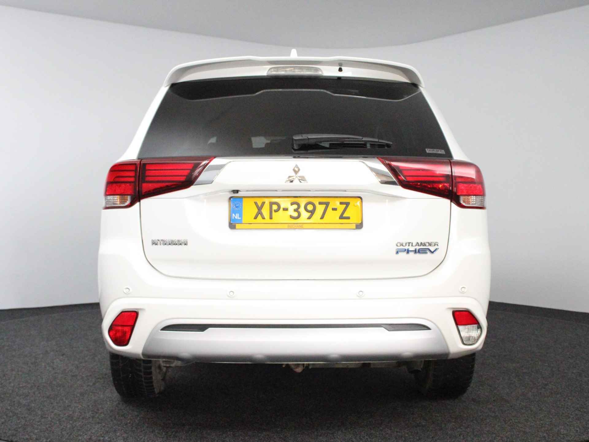 Mitsubishi Outlander 2.4 PHEV Intense | Led | Navigatie | Camera | - 5/48