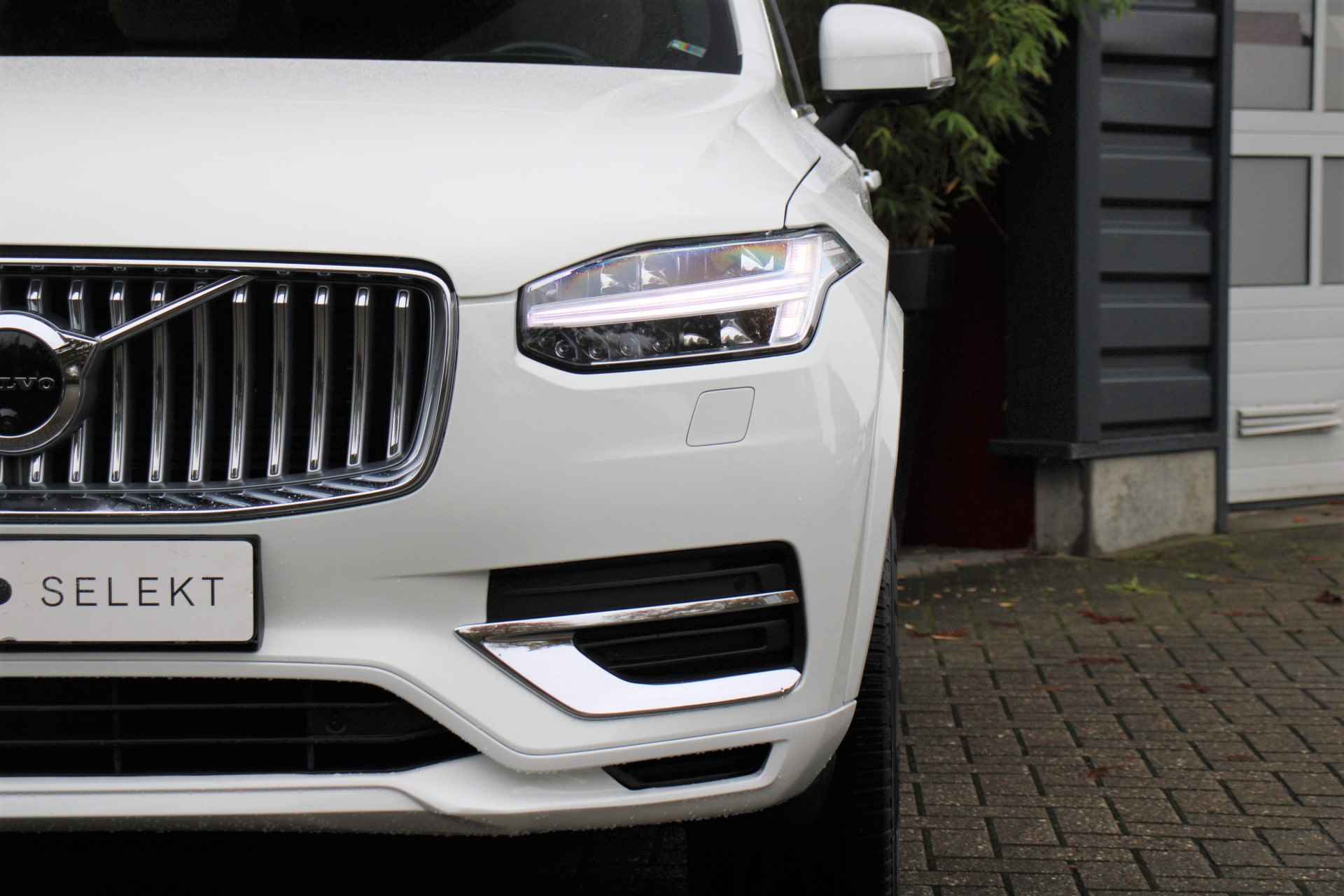 Volvo XC90 T8 Recharge AWD Inscription Exclusive | Luchtvering | Massage | Stoelventilatie | Trekhaak | 360 Camera | Adaptive Cruise | Schu - 28/30