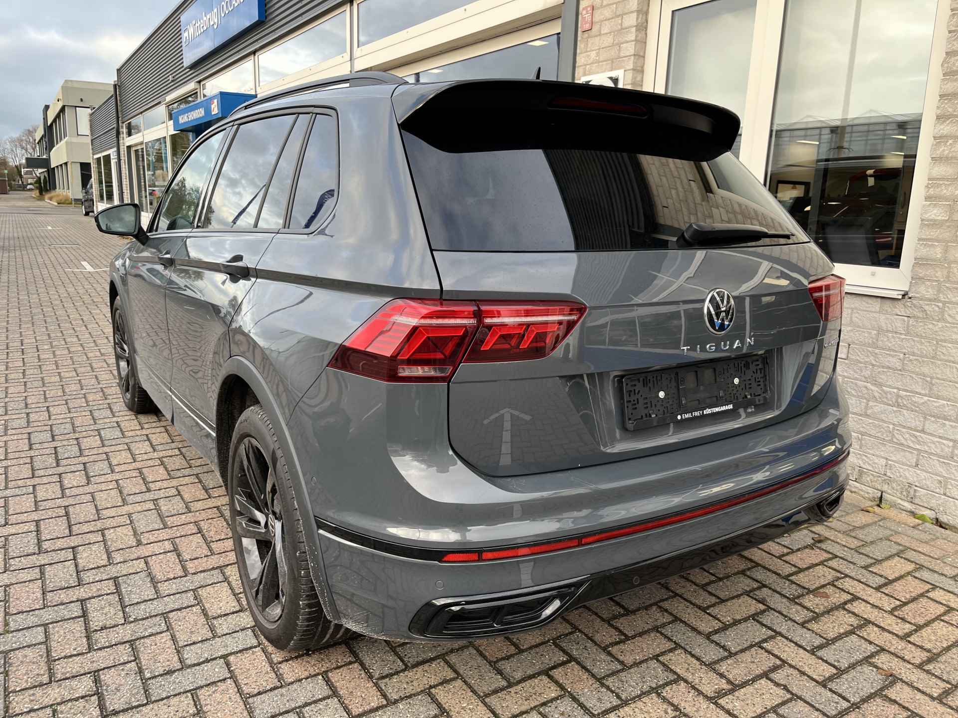 Volkswagen Tiguan 1.4 TSI eHybrid 2x R-Line / AUTOMAAT/ TREKHAAK/ CAMERA/ PARK. SENSOREN/ DODE HOEK/ ELEK. ACHTERKLEP/ STOEL&STUUR VERWARM./ ADAPT. CRUISE/ APP CONNECT/ NAVI/ CLIMA/ DAB/ 19" LMV - 6/34