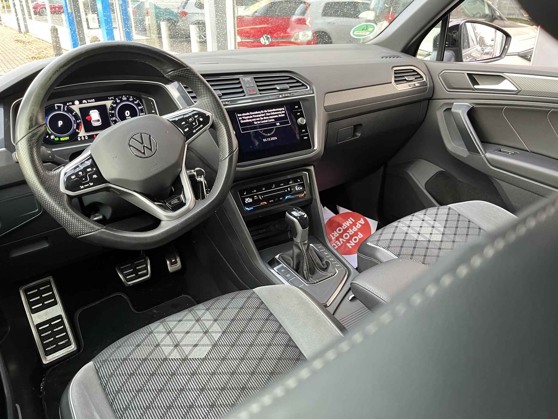 Volkswagen Tiguan 1.4 TSI eHybrid 2x R-Line / AUTOMAAT/ TREKHAAK/ CAMERA/ PARK. SENSOREN/ DODE HOEK/ ELEK. ACHTERKLEP/ STOEL&STUUR VERWARM./ ADAPT. CRUISE/ APP CONNECT/ NAVI/ CLIMA/ DAB/ 19" LMV - 9/34