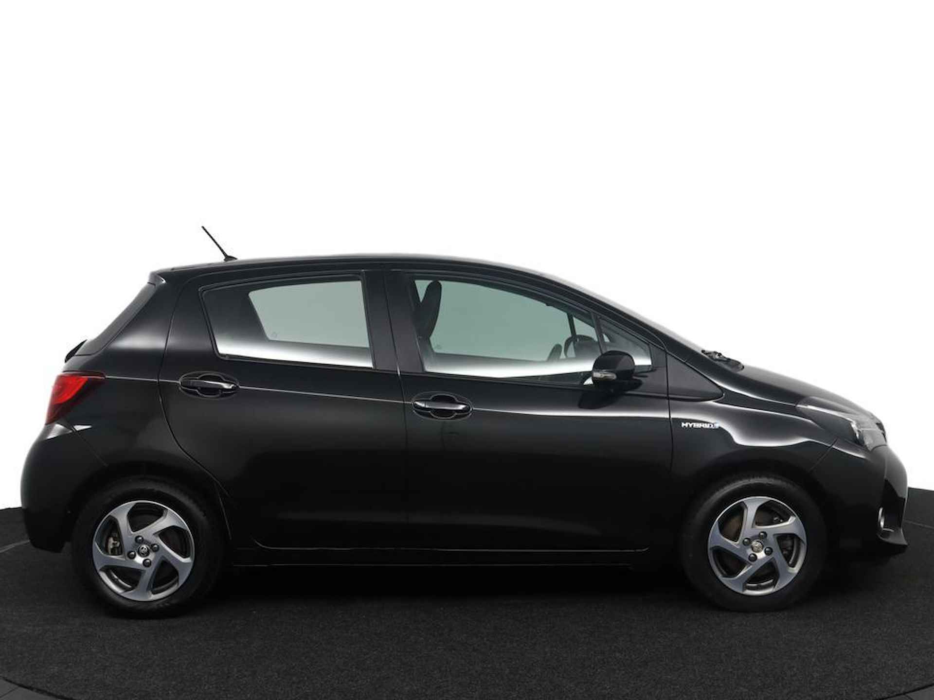 Toyota Yaris 1.5 Hybrid Lease | Navigatie | Cruise control | Parkeerhulp camera | - 13/54