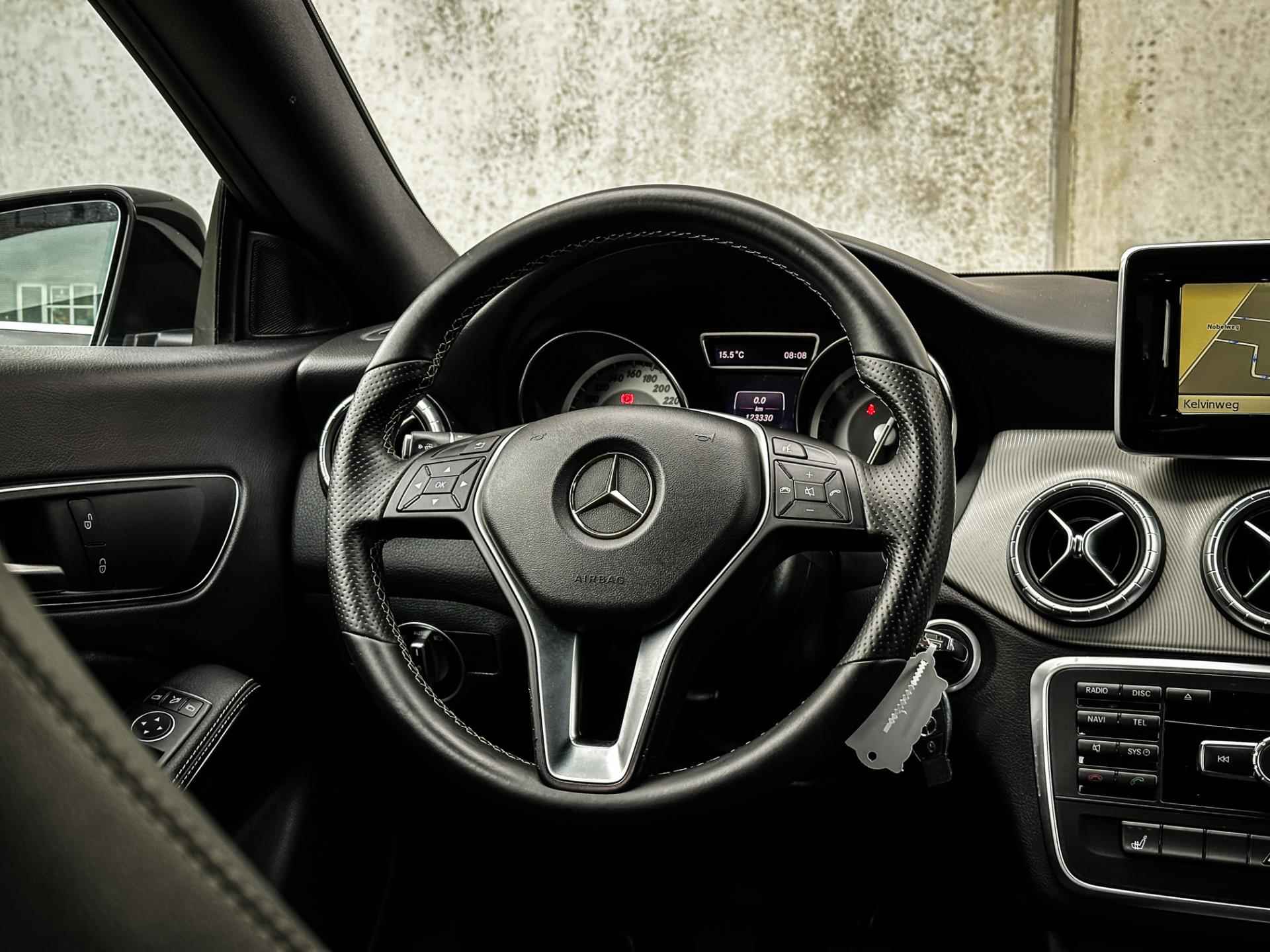 Mercedes-Benz CLA-klasse 180 Prestige | nieuwe LM velgen | Clima | Navi | Metalic | PDC | Xenon | H.Leder | - 29/49