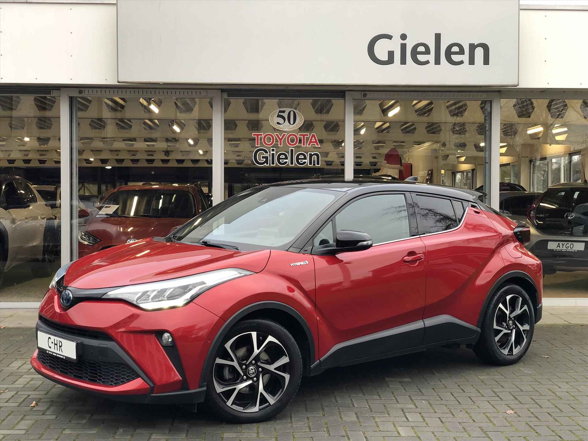 Toyota C-Hr 2.0 Hybrid 184pk Style Bi-Tone | Dodehoekherkenning, Stoel + Stuurverwarming, Keyless, CarPlay, Parkeersensoren - 1/41