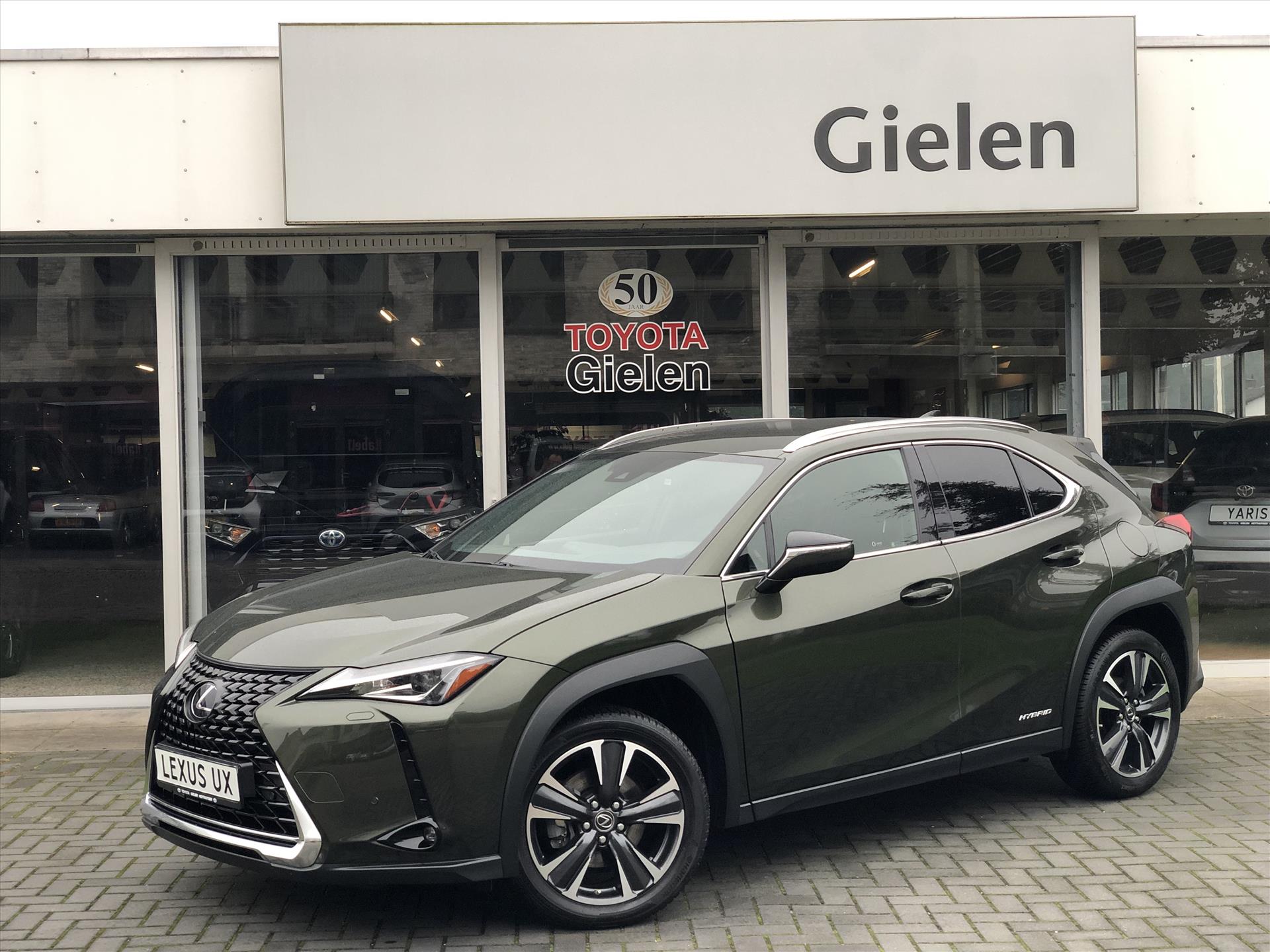 Lexus Ux 250h 184pk Preference Line | Dodehoekherkenning, Parkeersensoren, Keyless, 18 inch, CarPlay, Stoel + Stuurverwarming