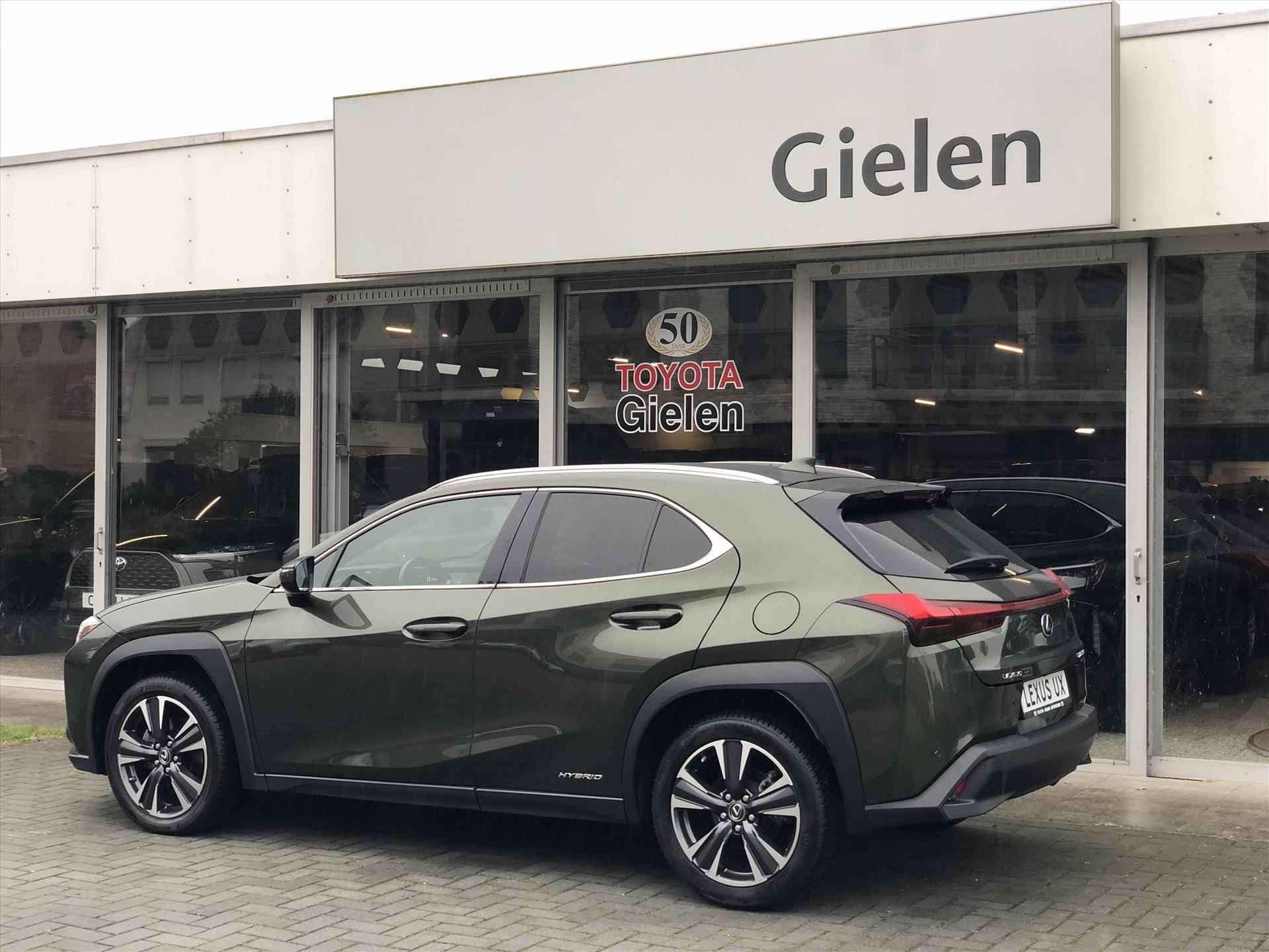 Lexus Ux 250h 184pk Preference Line | Dodehoekherkenning, Parkeersensoren, Keyless, 18 inch, CarPlay, Stoel + Stuurverwarming - 3/32