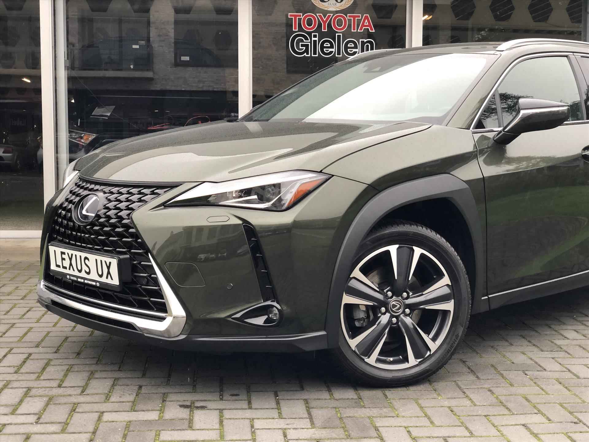 Lexus Ux 250h 184pk Preference Line | Dodehoekherkenning, Parkeersensoren, Keyless, 18 inch, CarPlay, Stoel + Stuurverwarming - 7/32