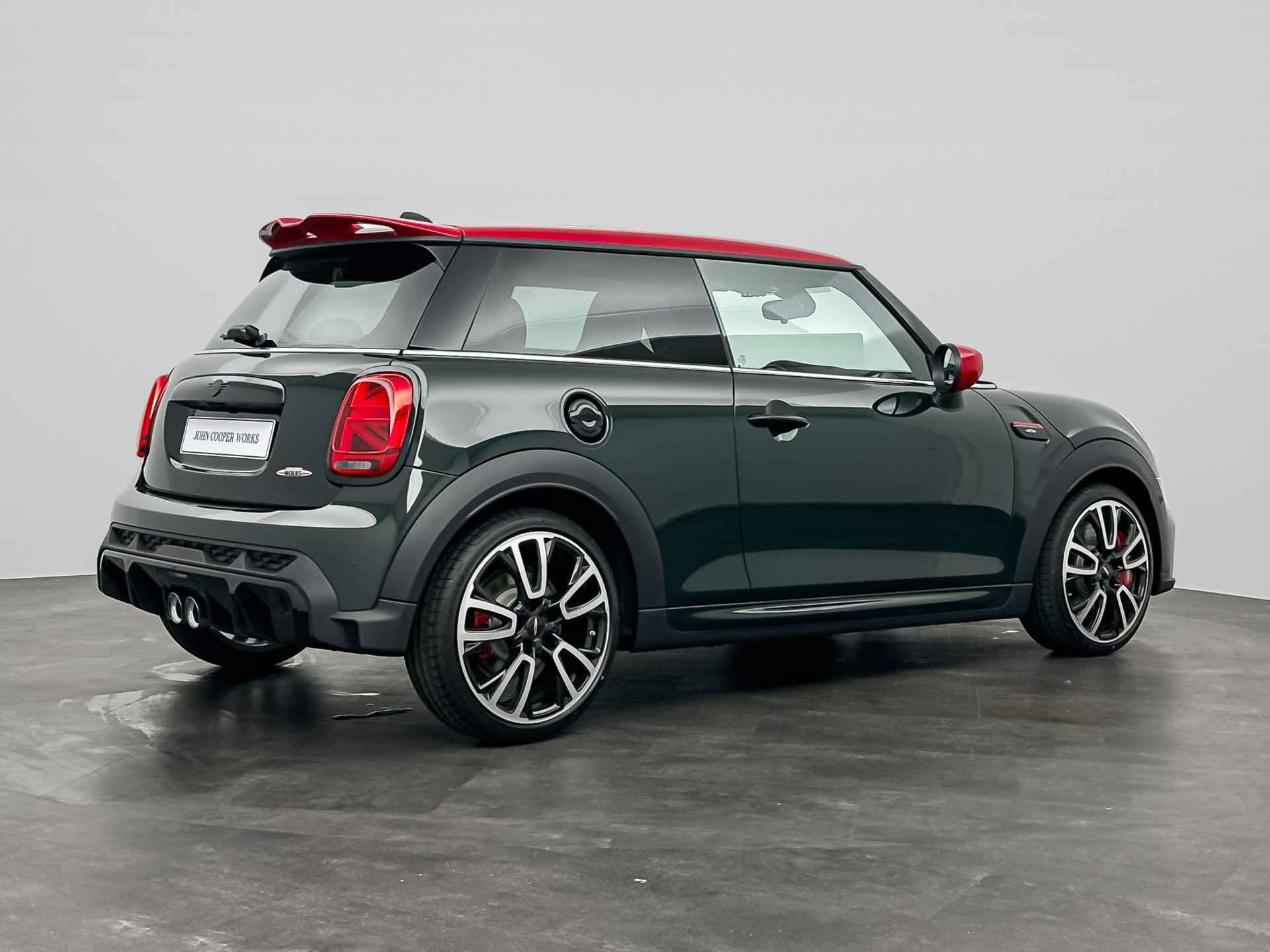 MINI 3-deurs 2.0 John Cooper Works JCW | Panoramadak | Comfort Acces | Visibility Pack | Alarm | Harman Kardon | Camera  | Park Assistant - 2/24