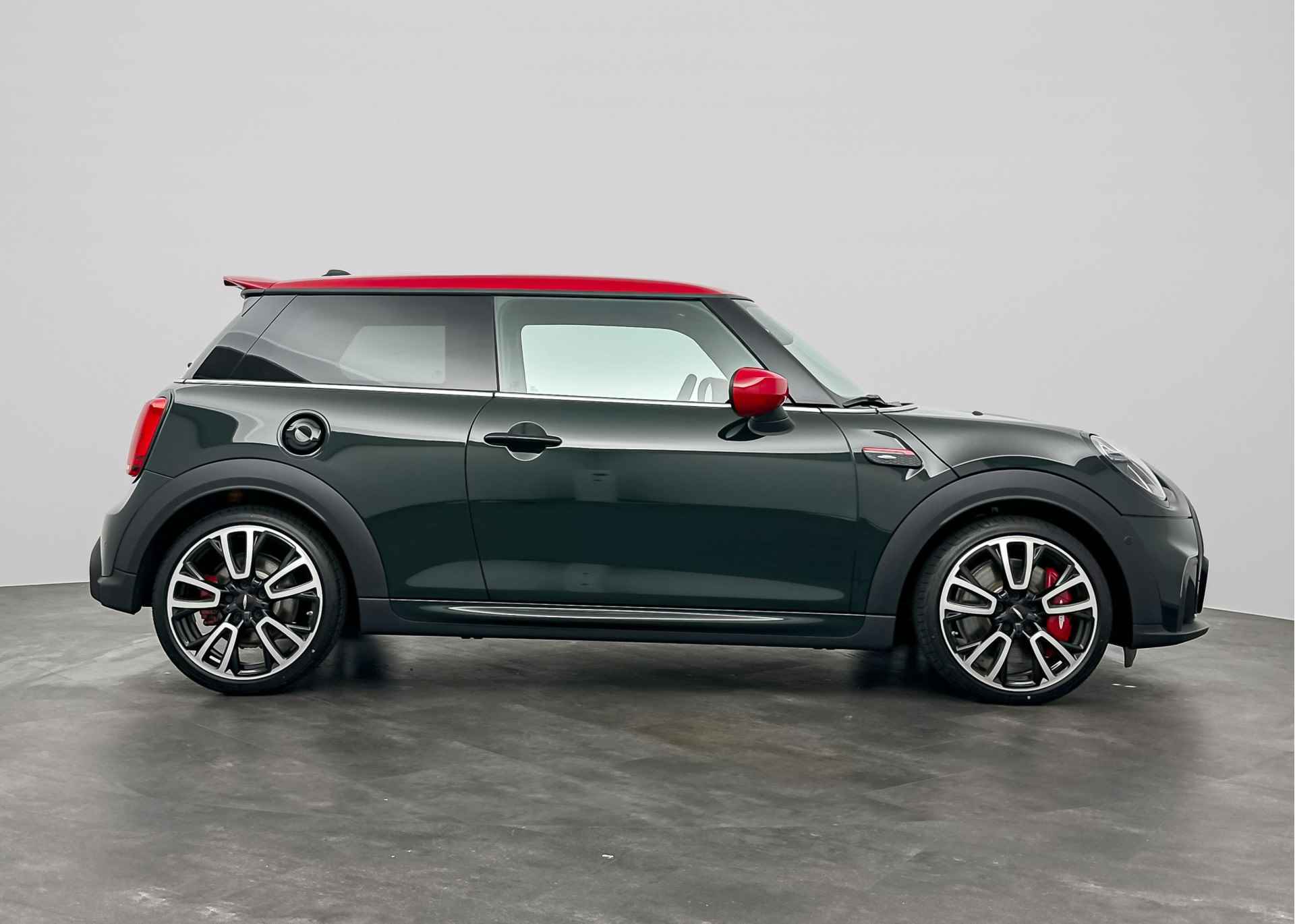 MINI 3-deurs 2.0 John Cooper Works JCW | Panoramadak | Comfort Acces | Visibility Pack | Alarm | Harman Kardon | Camera  | Park Assistant - 7/24