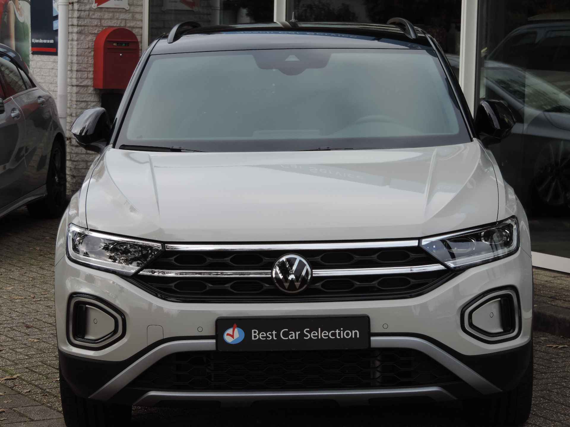 Volkswagen T-Roc 1.5 TSI Black Style DSG - Camera | ACC | Matrix LED | CarPlay | Park Assist | Elek. klep - 8/36