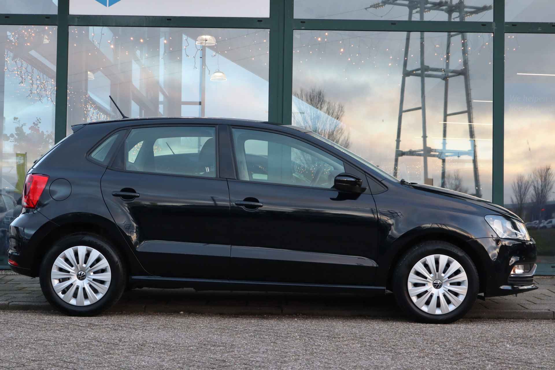 Volkswagen Polo 1.2 TSI Comfortline - 7/24