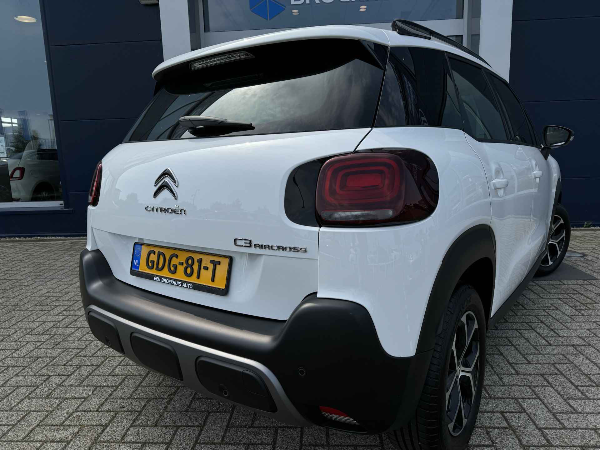 Citroën C3 Aircross 1.2 130PK Shine | Automaat | Stoelverwarming | Sensoren achter | Climate Control | Carplay - 11/35