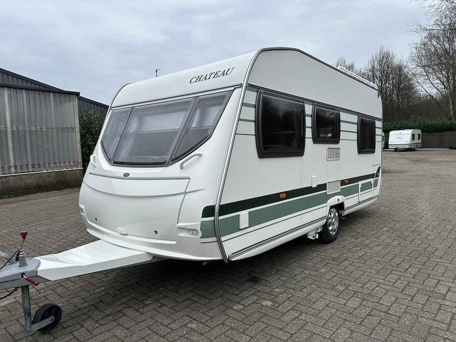 Chateau Calista 450 FHU vast bed en mover - 5/25