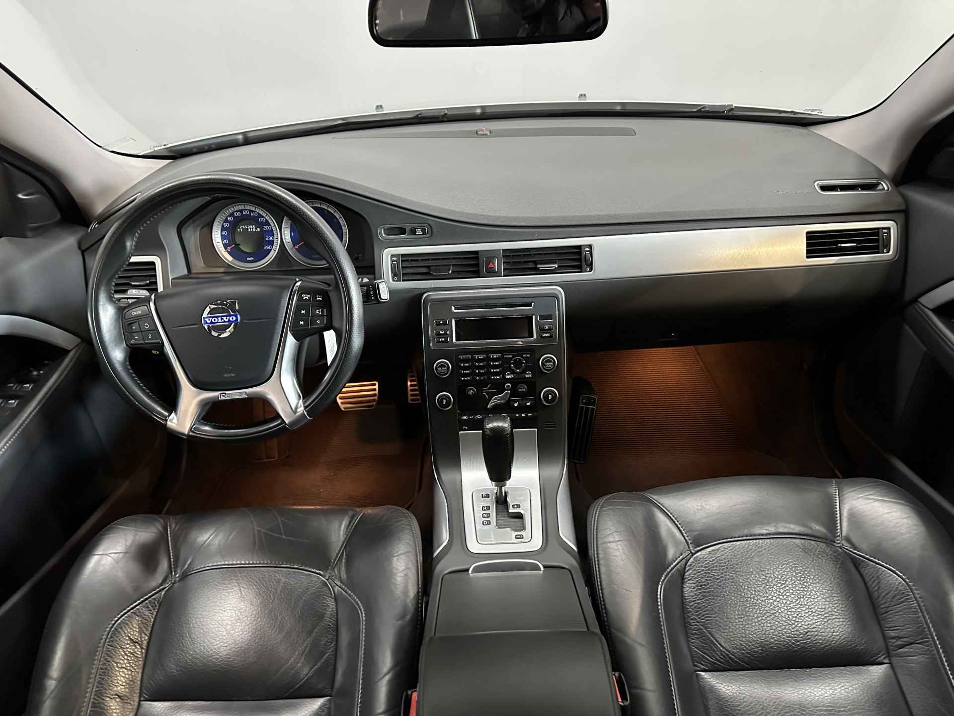 Volvo V70 2.5FT Summum | Leder | R-design | Trekhaak | Elektrische klep | Isofix | Volledig onderhouden - 14/40