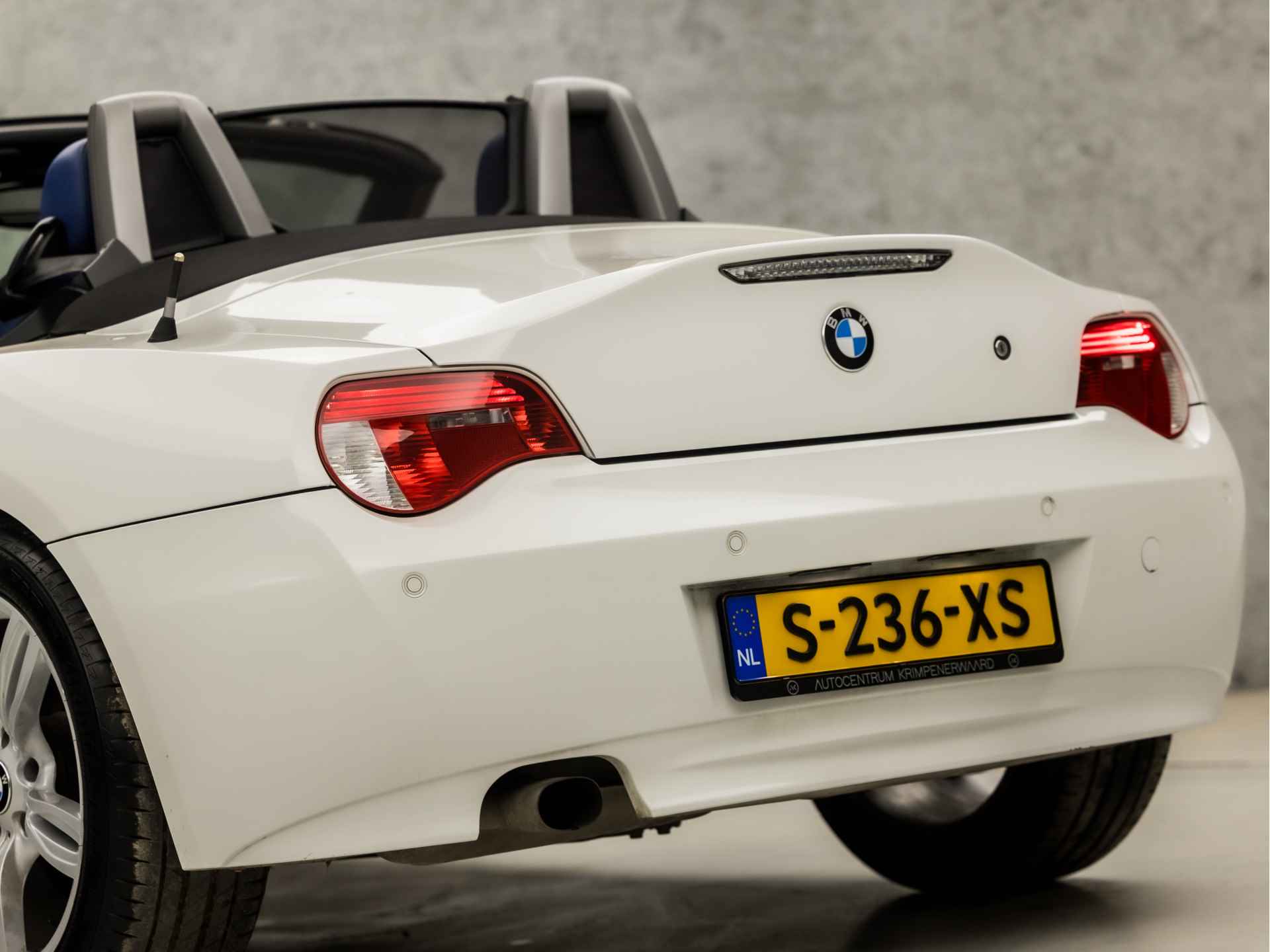 BMW Z4 Roadster 2.0i Sportline 150Pk (YOUNGTIMER, SCHERM, STOELVERWARMING, LEDER, MEMORY SEATS, XENON, CLIMATE, CRUISE, PARKEERSENSOREN, NIEUWE APK, NIEUWSTAAT) - 12/34