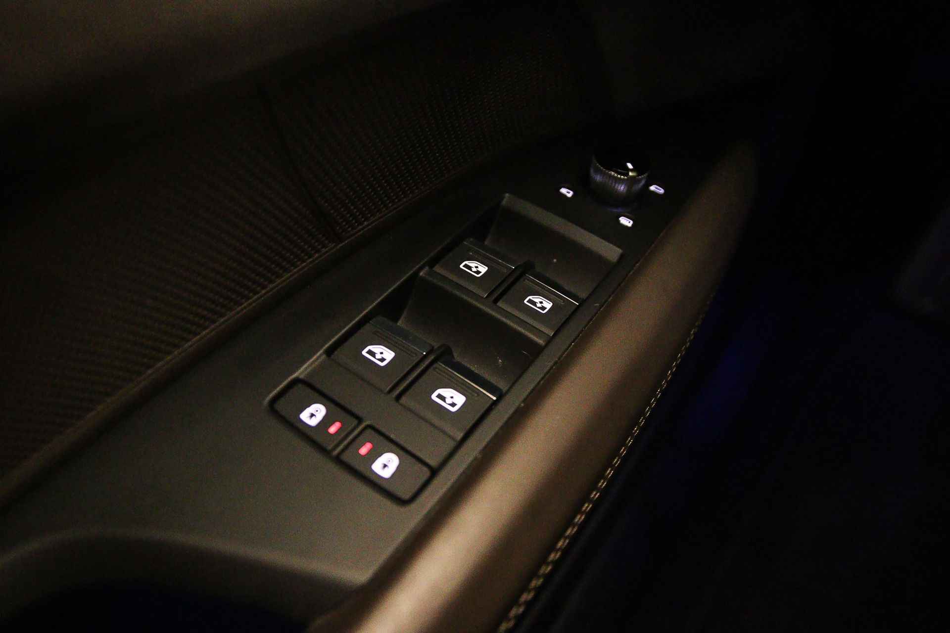 Audi e-tron GT 93 kWh 476pk Quattro | B&O | Matrix-Laser | Leder | 360cam | 21 inch | Stoelverwarming/Ventilatie | Parking/Tourpack | Wolraamcarbid Remmen | - 12/165