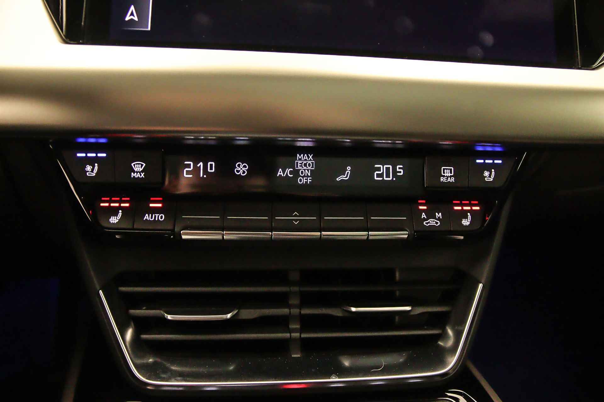 Audi e-tron GT 93 kWh 476pk Quattro | B&O | Matrix-Laser | Leder | 360cam | 21 inch | Stoelverwarming/Ventilatie | Parking/Tourpack | Wolraamcarbid Remmen | - 17/165