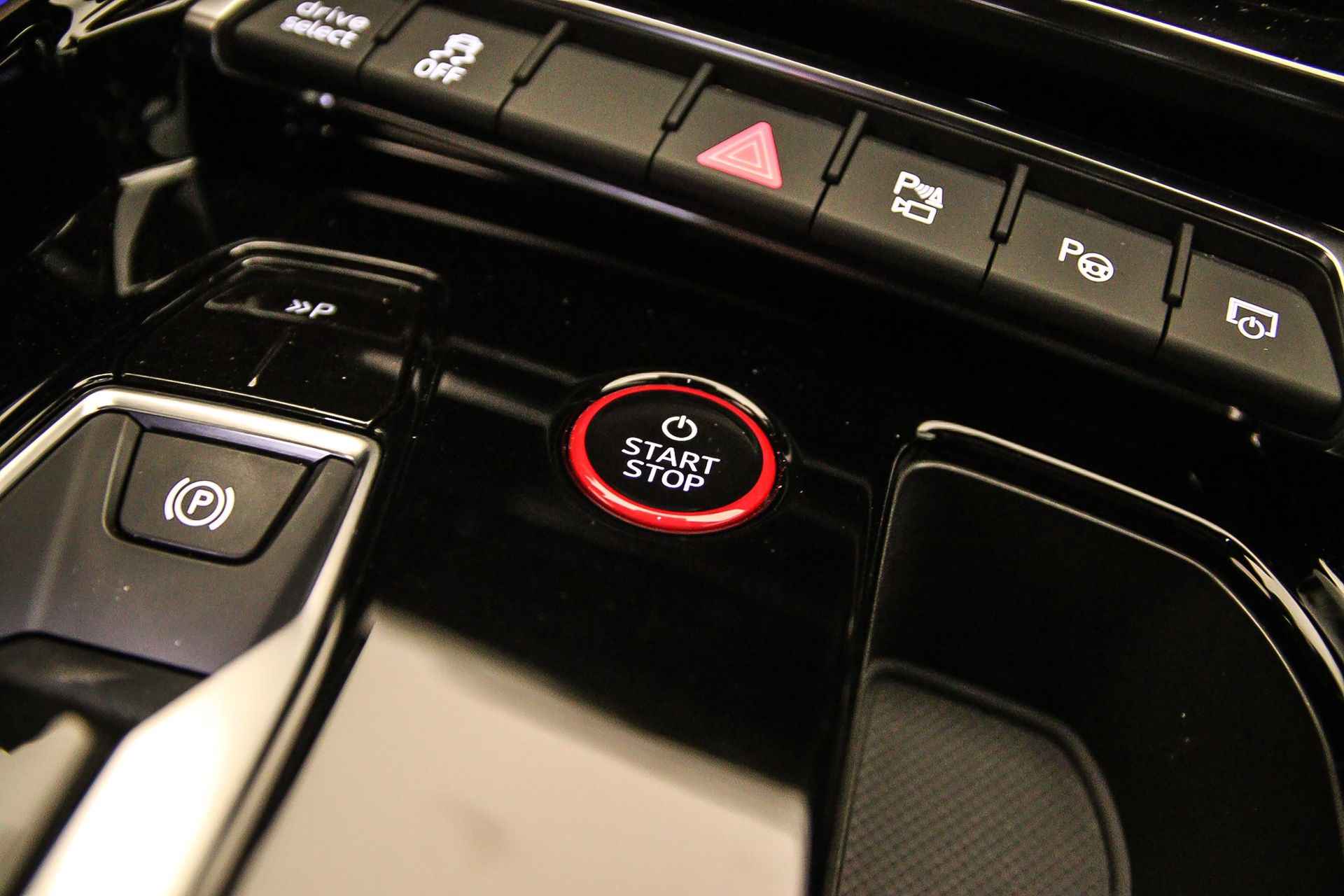 Audi e-tron GT 93 kWh 476pk Quattro | B&O | Matrix-Laser | Leder | 360cam | 21 inch | Stoelverwarming/Ventilatie | Parking/Tourpack | Wolraamcarbid Remmen | - 19/165