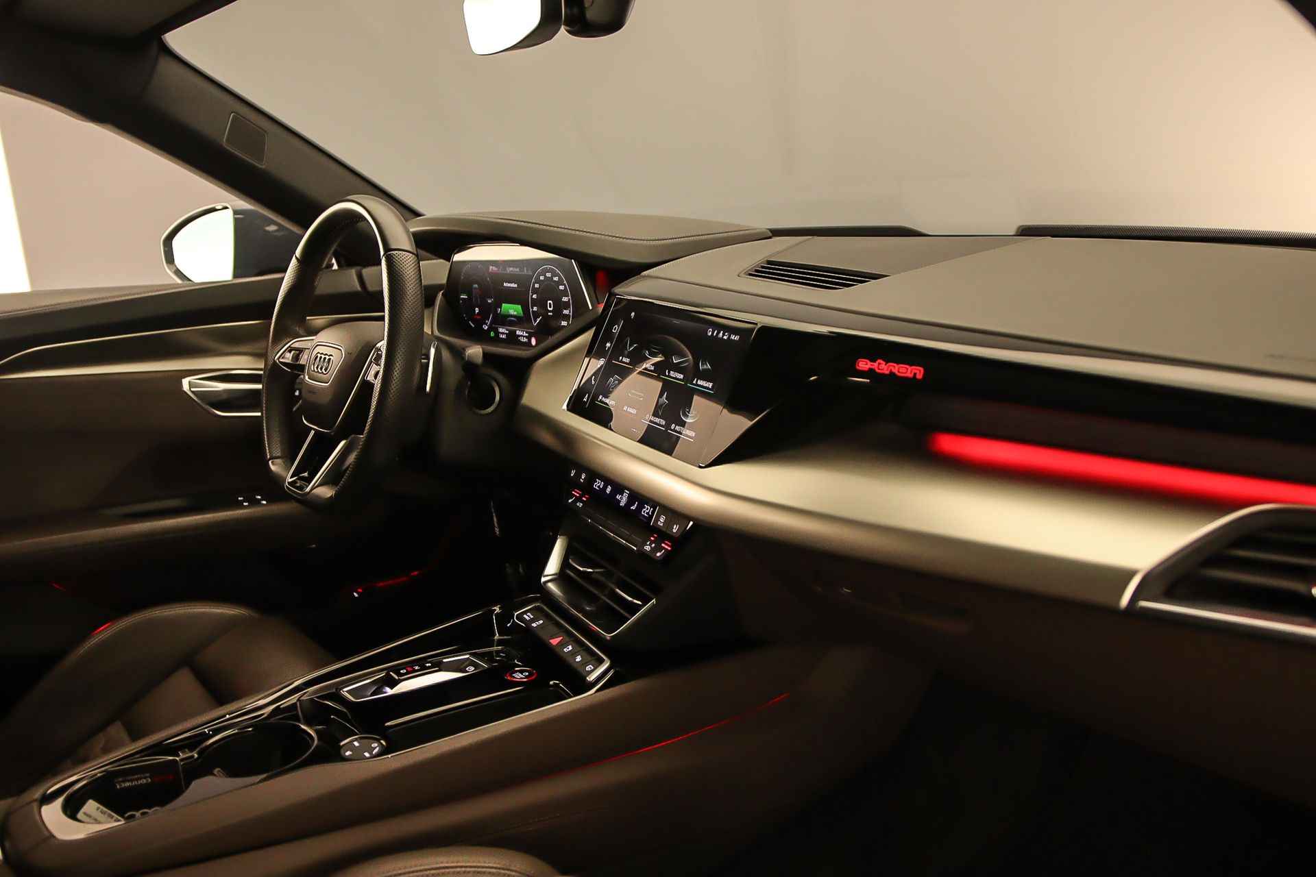 Audi e-tron GT 93 kWh 476pk Quattro | B&O | Matrix-Laser | Leder | 360cam | 21 inch | Stoelverwarming/Ventilatie | Parking/Tourpack | Wolraamcarbid Remmen | - 51/165