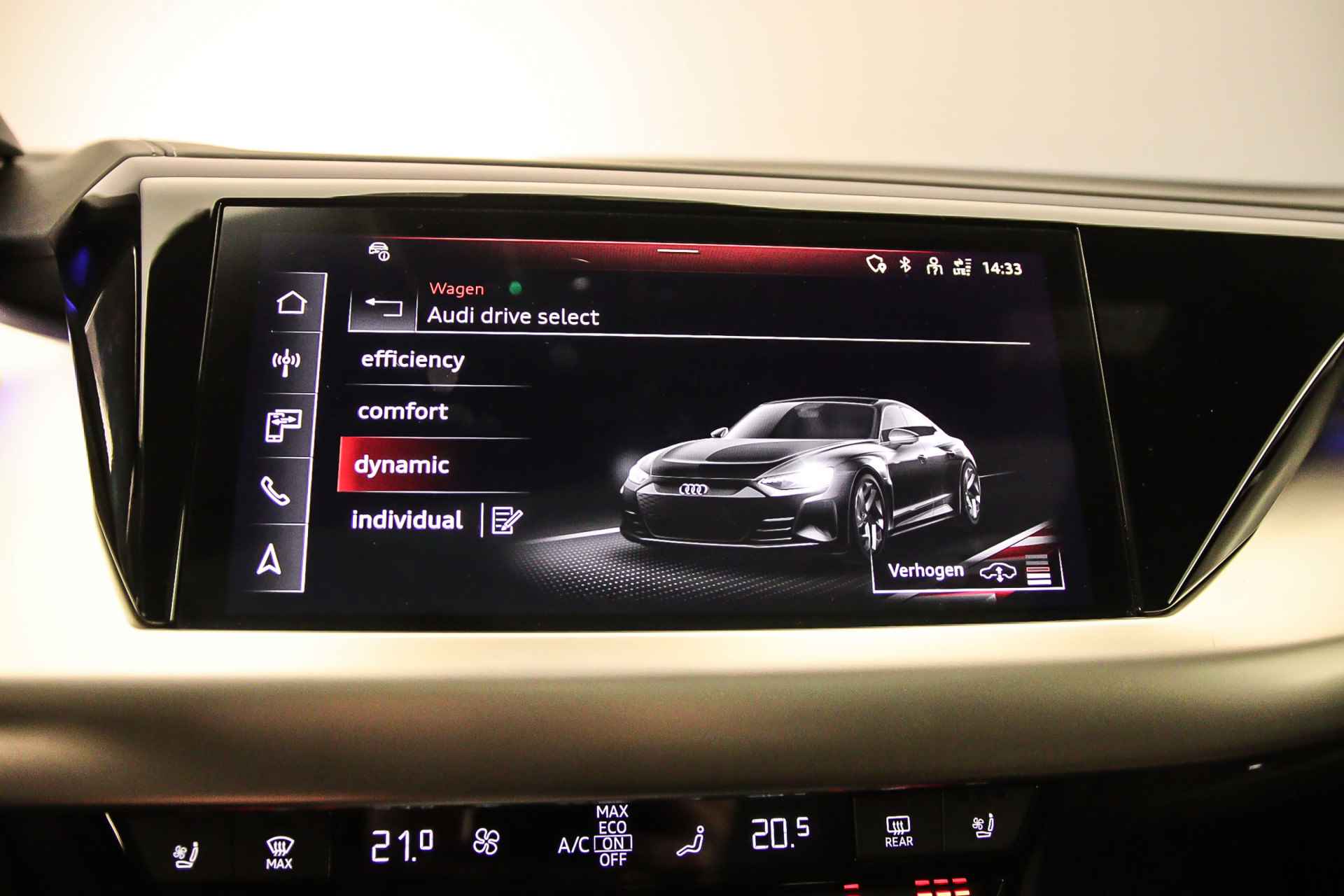 Audi e-tron GT 93 kWh 476pk Quattro | B&O | Matrix-Laser | Leder | 360cam | 21 inch | Stoelverwarming/Ventilatie | Parking/Tourpack | Wolraamcarbid Remmen | - 82/165