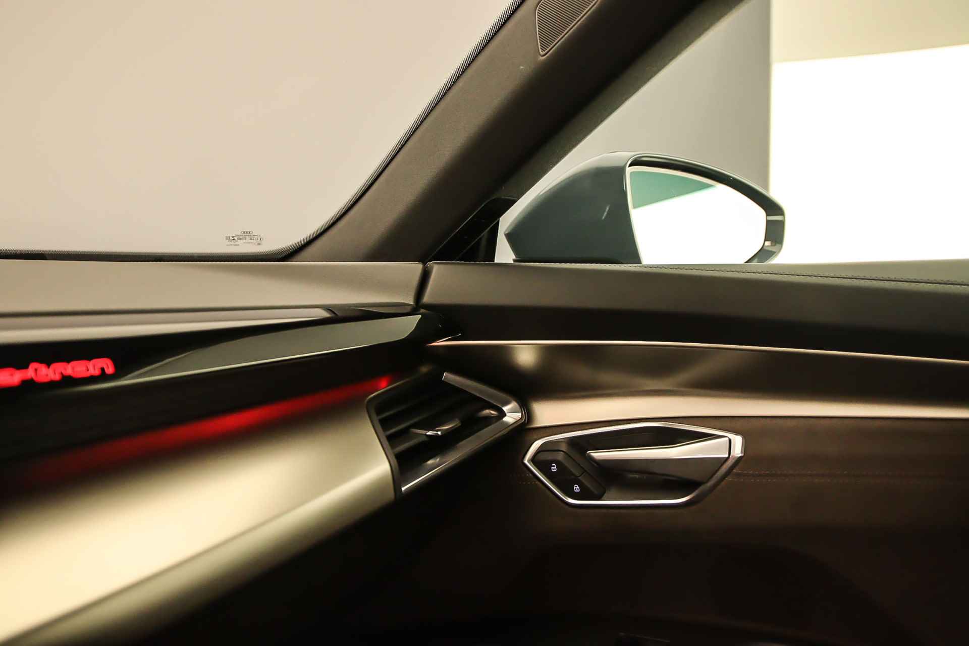 Audi e-tron GT 93 kWh 476pk Quattro | B&O | Matrix-Laser | Leder | 360cam | 21 inch | Stoelverwarming/Ventilatie | Parking/Tourpack | Wolraamcarbid Remmen | - 91/165