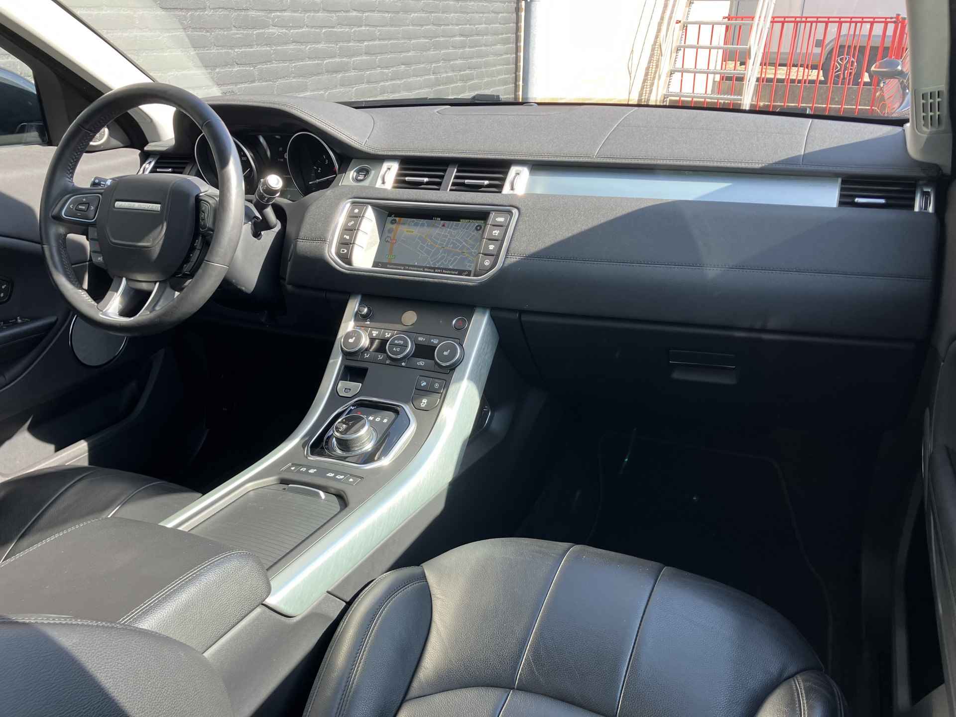 Land Rover Range Rover Evoque 2.0 Si4 SE AWD AUT. | 1e eigenaar | dealer onderhouden | navigatie | leer | cruise control | camera | panoramadak - 18/40