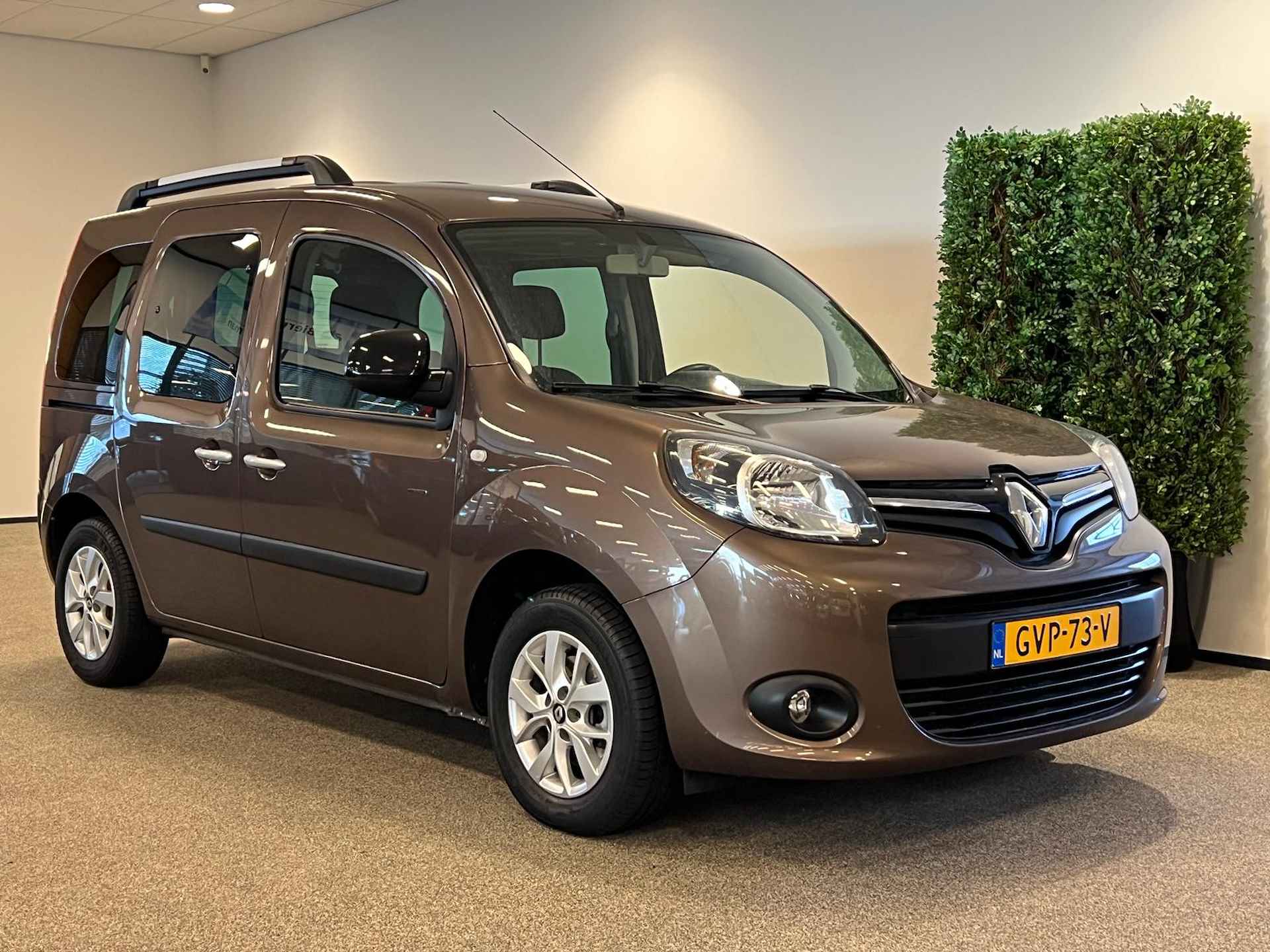 Renault Kangoo Rolstoelauto XXL-Ombouw 150cm - 10/28