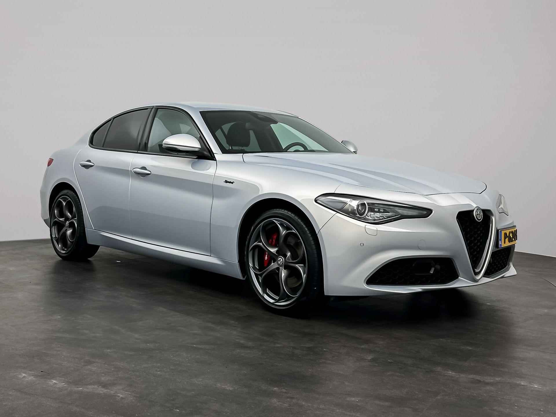 Alfa Romeo Giulia 2.0T Sprint | Lederen Bekleding | Stoel + Stuurverwarming | Navigatie | Camera | 19" Velgen | - 3/26