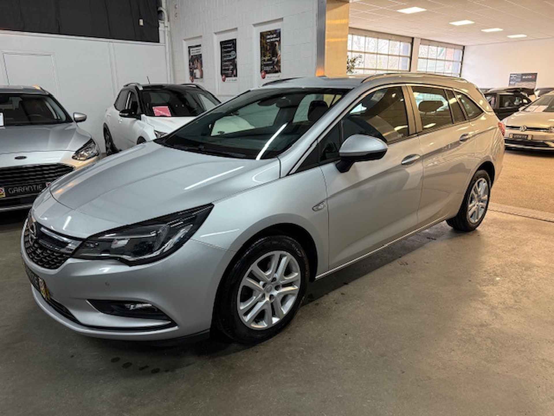 Opel Astra Sports Tourer 1.0 Online Ed. - 6/11