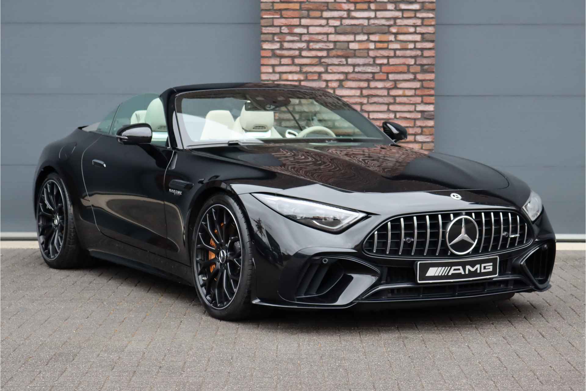 Mercedes-Benz SL-Klasse Roadster AMG 63 4MATIC+ Aut9 | V8-pakket | Achterasbesturing | Keramisch | Carbon | Distronic+ | Massage | Stoelventilatie | Burmester | Nappa Leder | AMG Dynamic+ | Verwarmd Stuurwiel | HUD | - 4/45