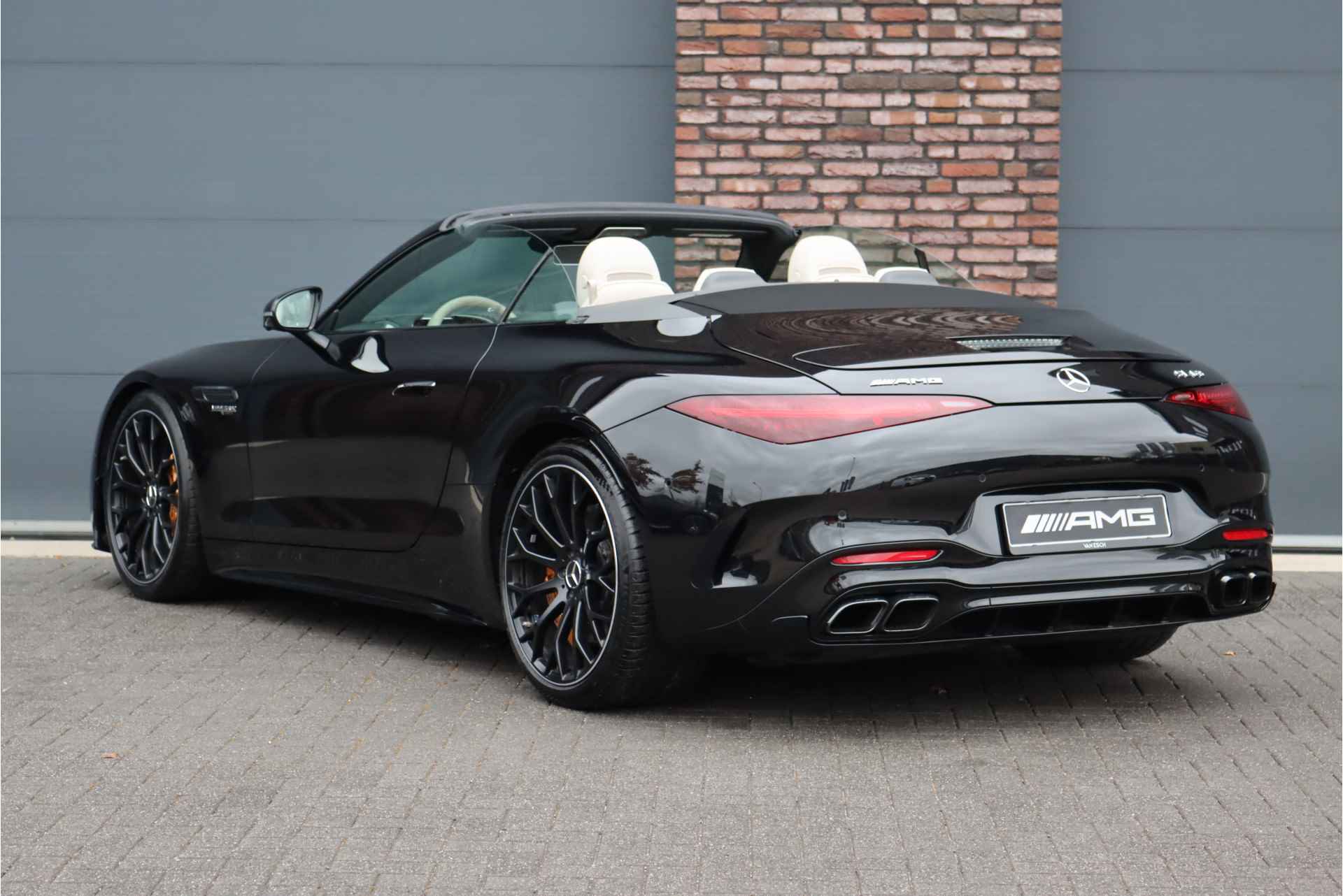 Mercedes-Benz SL-Klasse Roadster AMG 63 4MATIC+ Aut9 | V8-pakket | Achterasbesturing | Keramisch | Carbon | Distronic+ | Massage | Stoelventilatie | Burmester | Nappa Leder | AMG Dynamic+ | Verwarmd Stuurwiel | HUD | - 6/45