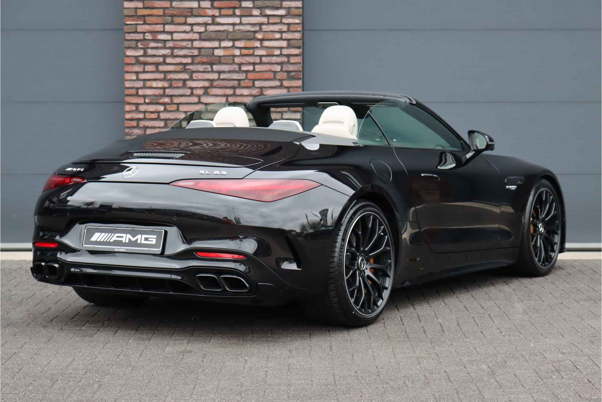 Mercedes-Benz SL-Klasse Roadster AMG 63 4MATIC+ Aut9 | V8-pakket | Achterasbesturing | Keramisch | Carbon | Distronic+ | Massage | Stoelventilatie | Burmester | Nappa Leder | AMG Dynamic+ | Verwarmd Stuurwiel | HUD | - 8/45