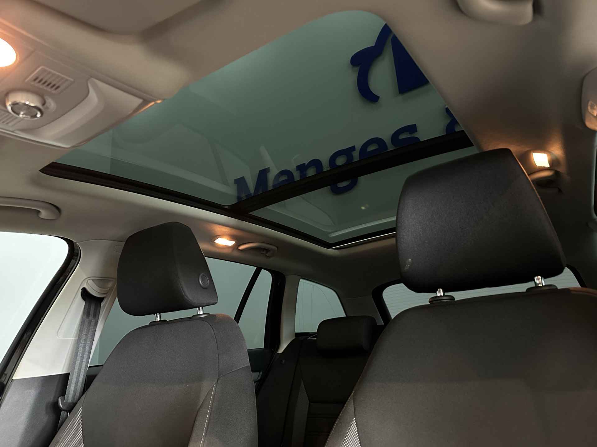 Škoda Octavia Combi 1.5 TSI Greentech Ambition Business | Trekhaak | Panoramadak | Apple Carplay | Navi | Isofix - 16/43