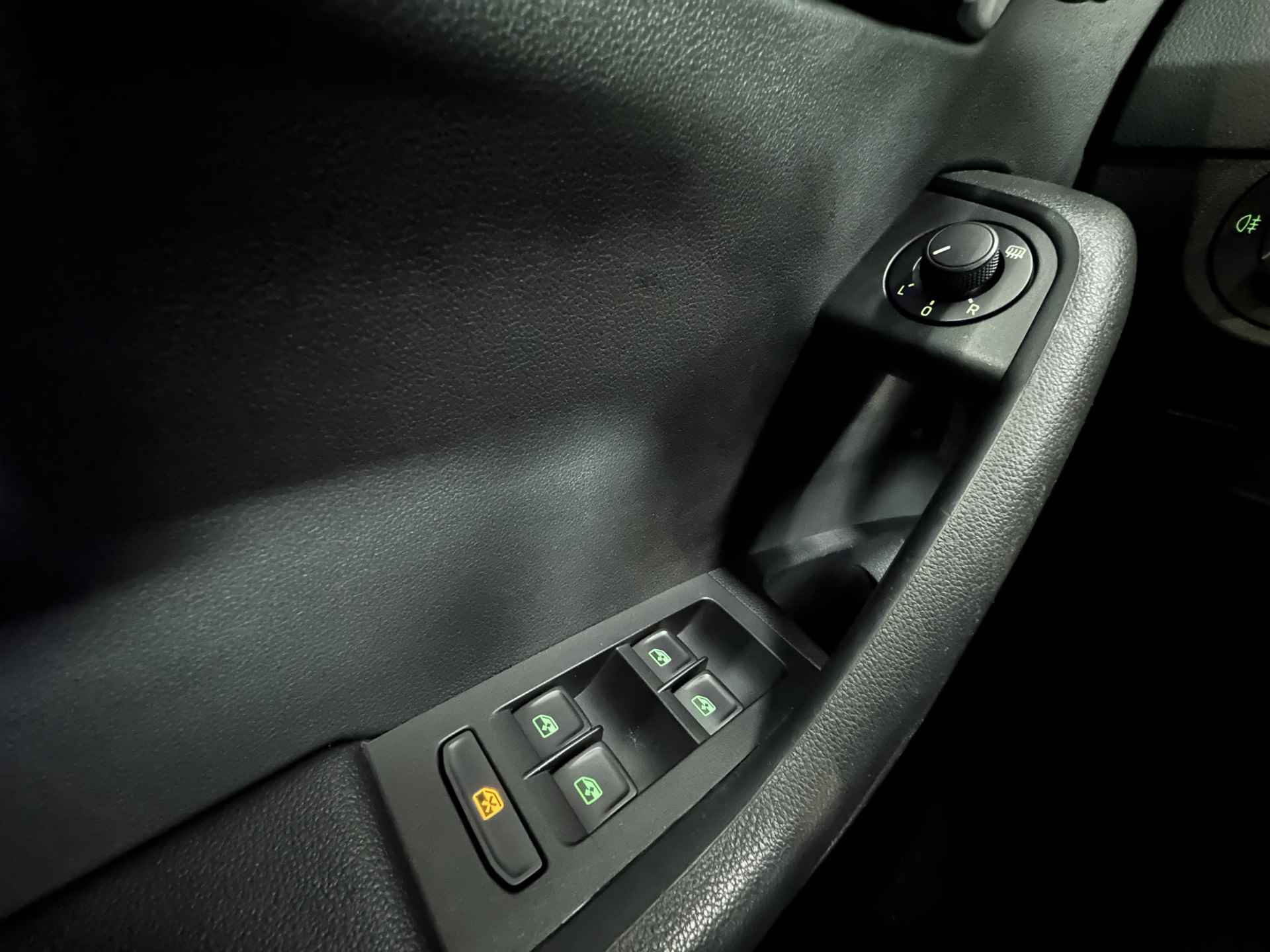 Škoda Octavia Combi 1.5 TSI Greentech Ambition Business | Trekhaak | Panoramadak | Apple Carplay | Navi | Isofix - 33/43