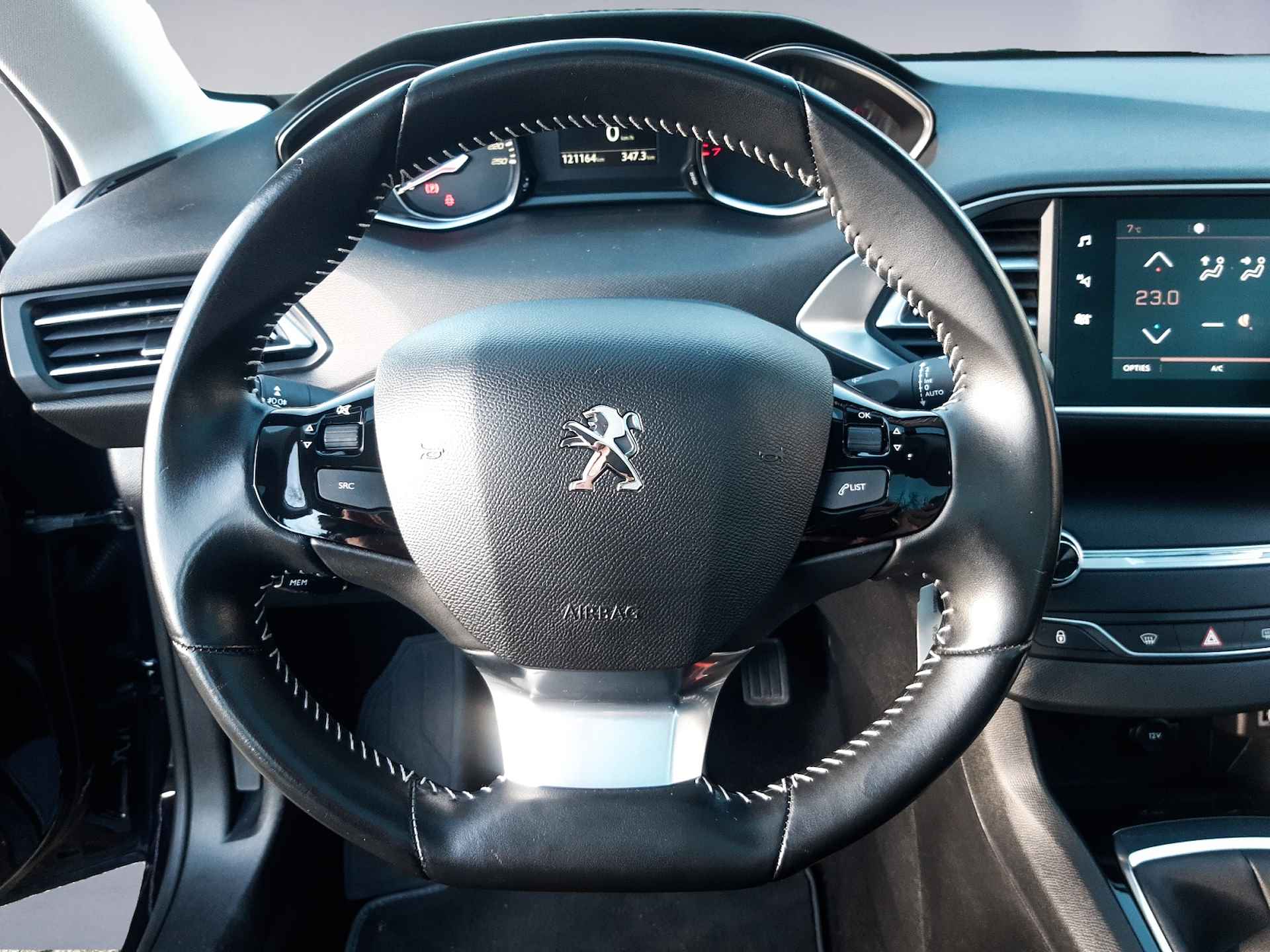 Peugeot 308 1.2 PureTech Blue Lease Executive Avantage (111 PK) 1e-Eig, Keurig-Onderh, 12-Mnd-BOVAG, NL-Auto, Panoramadak, Head-Up, Navigatie/Apple-Carplay/Android-Auto, Cruisecontrol, Parkeersensoren-V+A, DAB, Licht-Zicht-Pakket, Lm-Velgen-16Inch, Privacy-Glas - 19/45