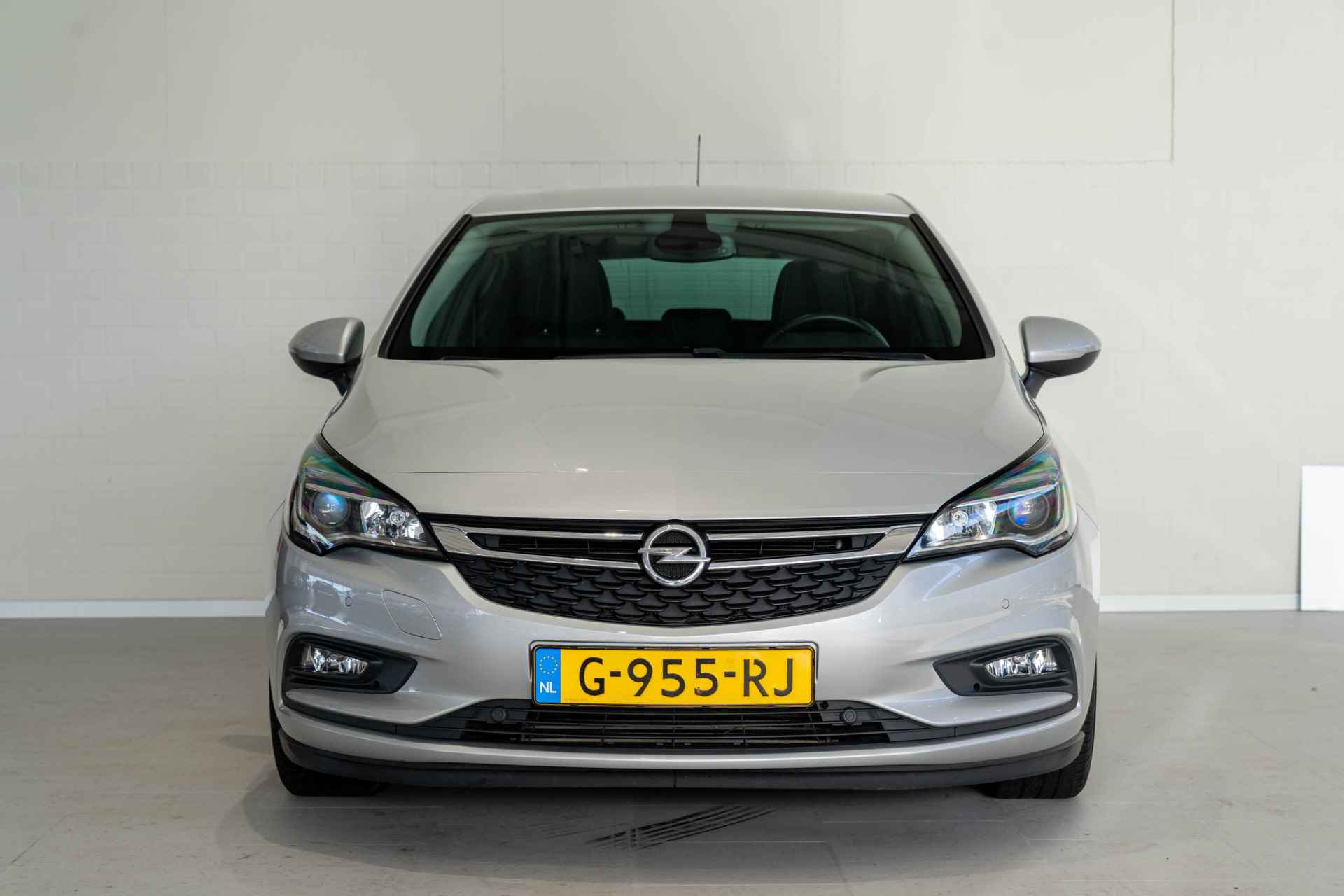 Opel Astra 1.0 Turbo 120 Jaar Edition + | Trekhaak | Navi | Climate Controle | Parkeersensoren | - 2/33