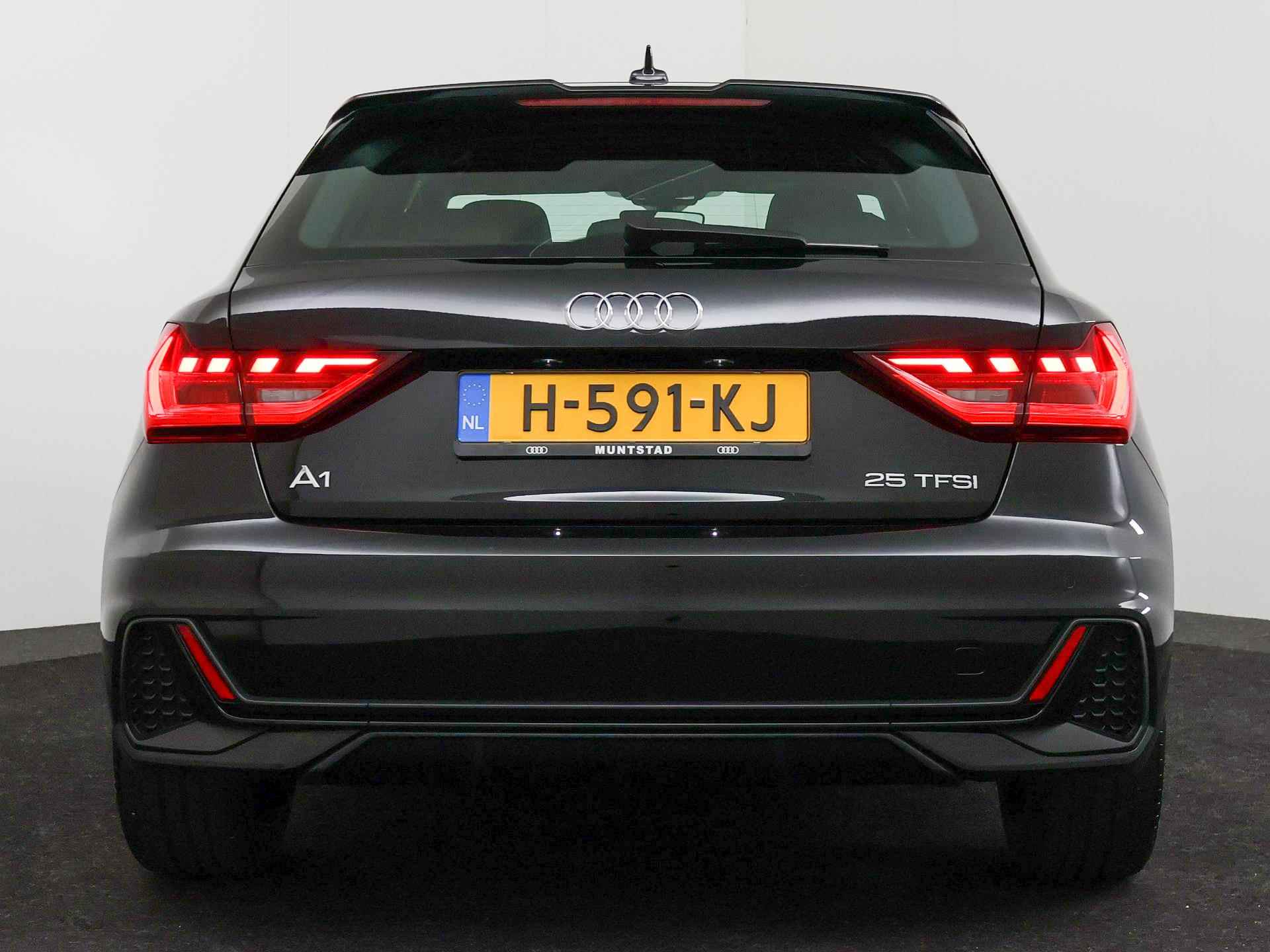 Audi A1 Sportback 25 TFSI Pro Line S | S-Line | Sportstoelen | Apple CarPlay | Full LED | - 9/40