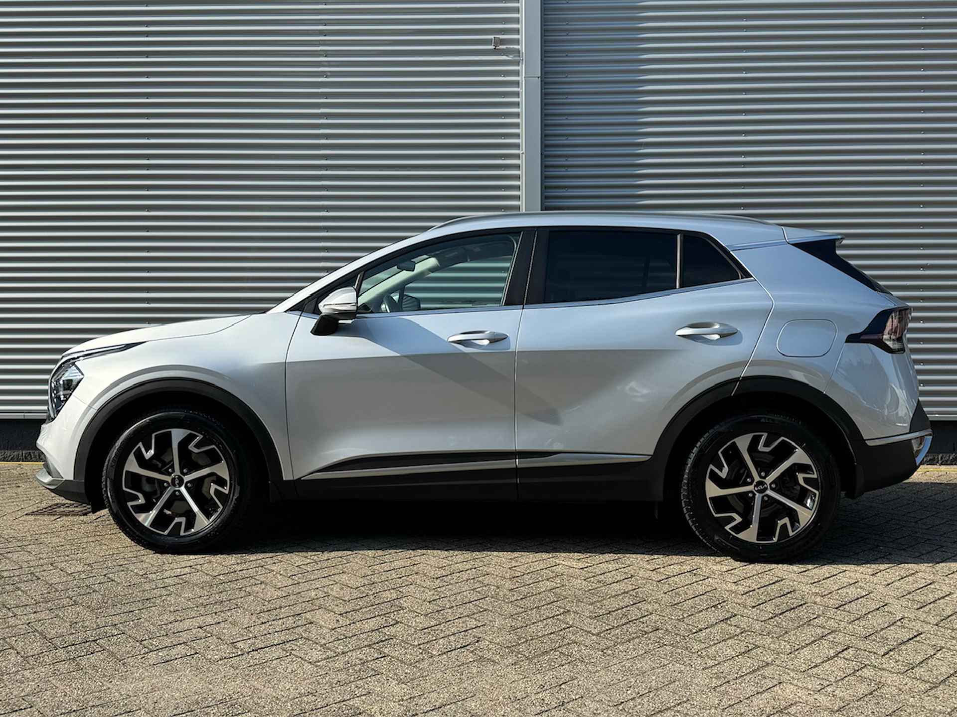 Kia Sportage 1.6 T-GDi 230pk Hybrid AT6 DynamicLine | Stoel/Stuurwielverwarming | Trekhaak | All Season | Navigatie | Climate Control | - 2/32