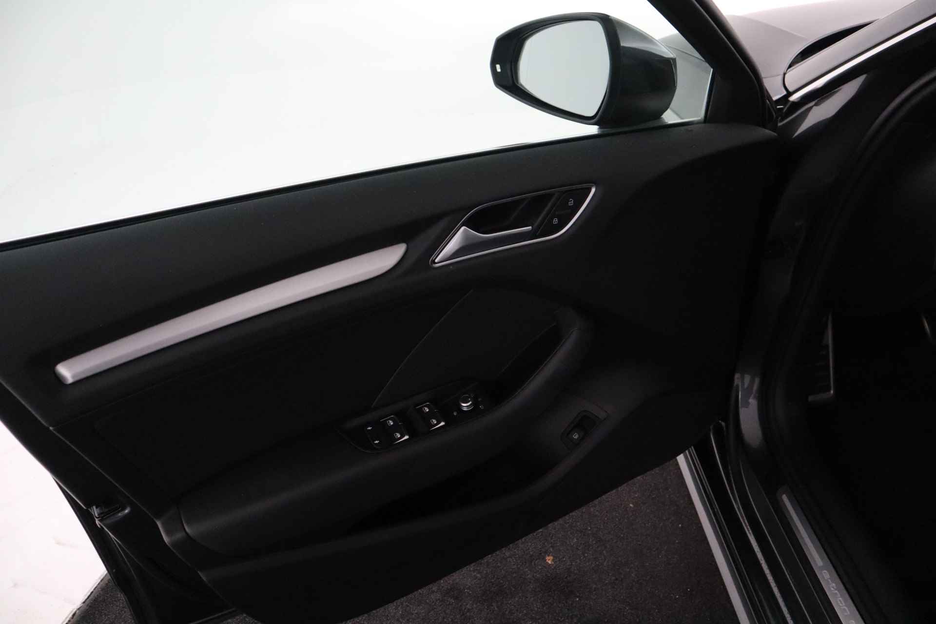 Audi A3 Sportback 1.4 e-tron Lease Edition - S-line, Nieuw model!, Digitale cockpit! Climate - 24/40