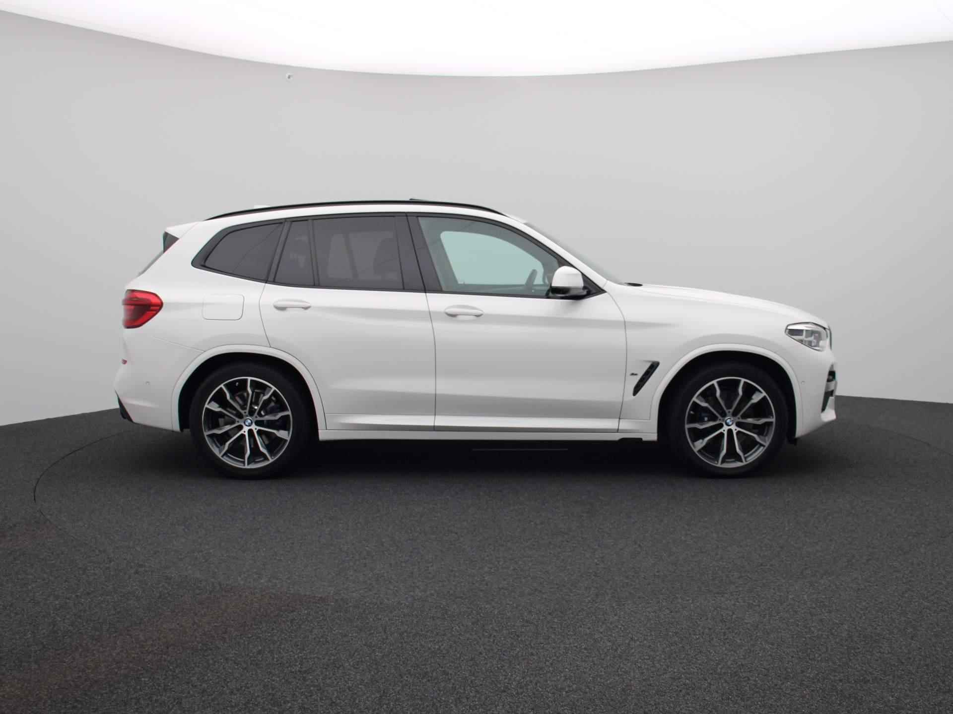 BMW X3 xDrive30e eDrive Edition M-sport | Lederen Bekleding | Navigatie | Schuifdak | Camera | Stuur + Stoelverwarming | - 6/43