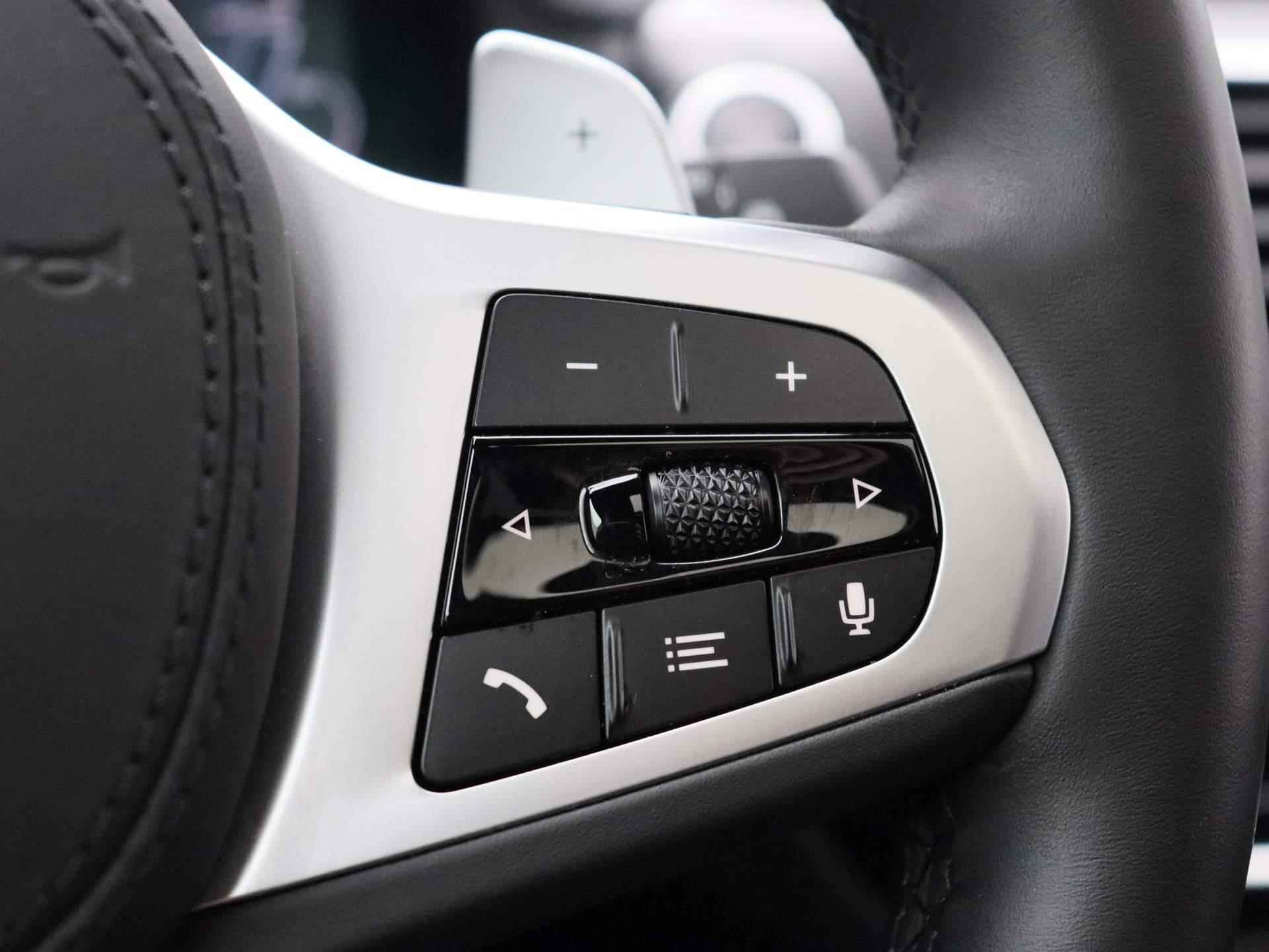 BMW X3 xDrive30e eDrive Edition M-sport | Lederen Bekleding | Navigatie | Schuifdak | Camera | Stuur + Stoelverwarming | - 22/43
