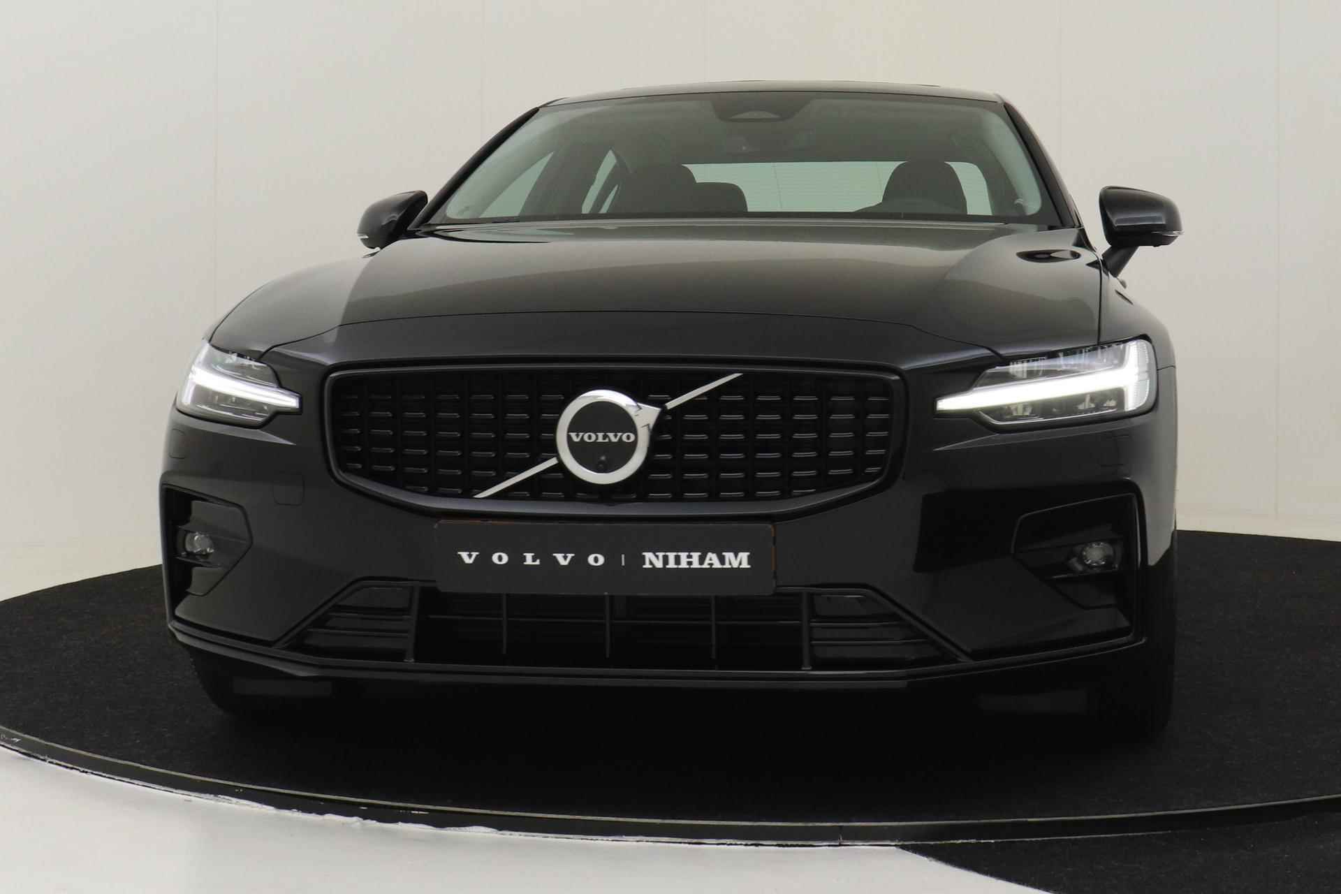 Volvo S60 B4 (M-HYBRID) ULTIMATE DARK -PANO.DAK|360°CAM|CLIMATE|HEAD UP DISP. - 9/46